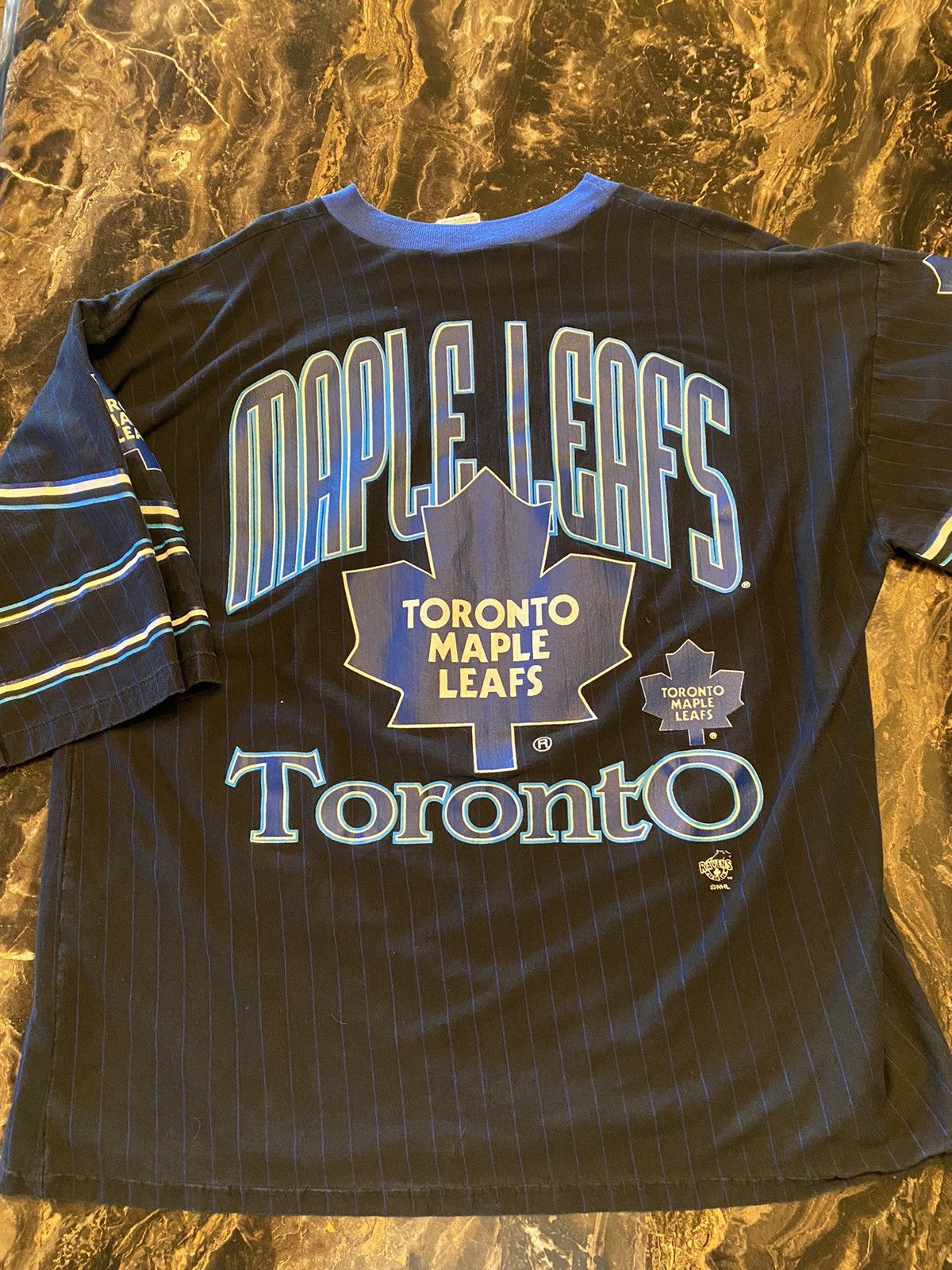 Vintage Toronto Maple Leafs 90s 3/4 sleeve shirt Size US XL / EU 56 / 4 - 1 Thumbnail