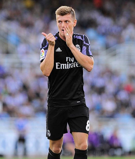Adidas Adidas x 2016/17 Real Madrid #8 Kroos Third Jersey Size US M / EU 48-50 / 2 - 4 Thumbnail