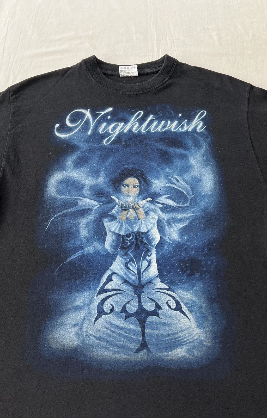 Band Tees Vintage 2005 Nightwish Farewell Metal Band Black T-shirt Size US L / EU 52-54 / 3 - 5 Thumbnail