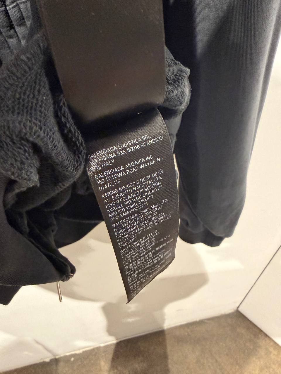 Balenciaga Black Logo Embroidered Cotton Zipped Hoodie Size US L / EU 52-54 / 3 - 10 Thumbnail