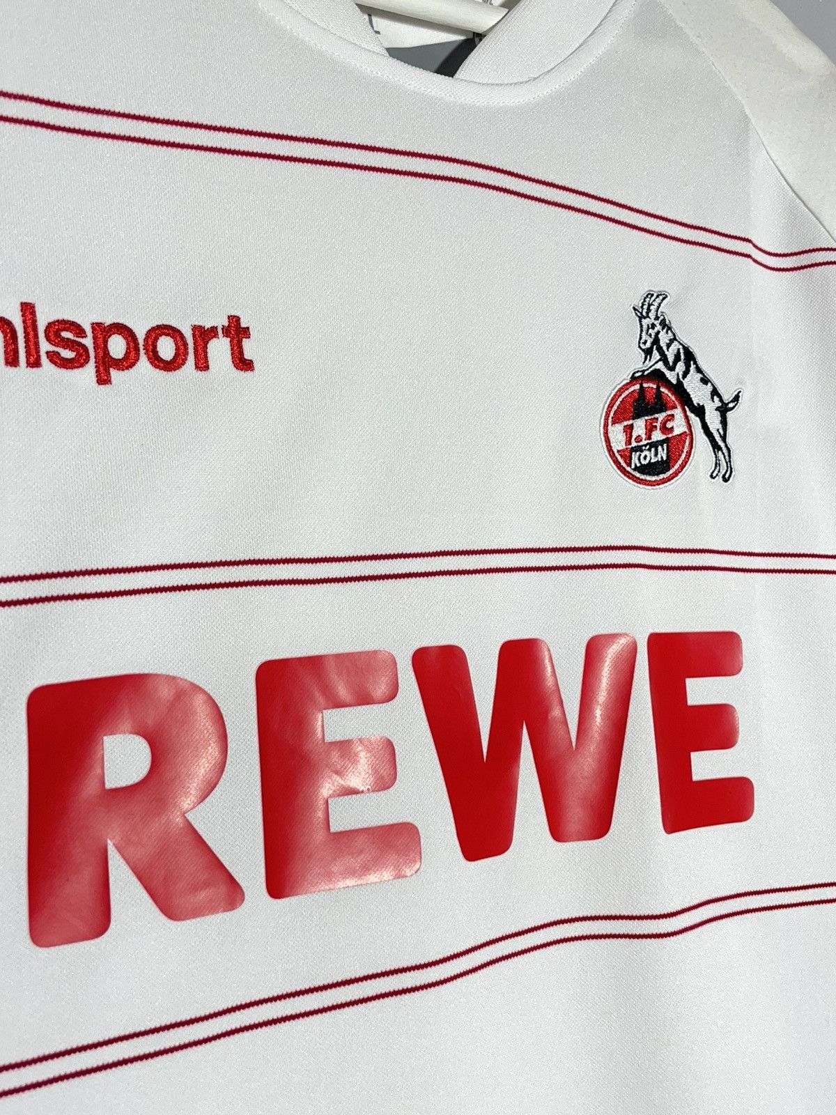 Other FC Koln Hummel 2021/22 Home Football Shirt Size US L / EU 52-54 / 3 - 6 Thumbnail