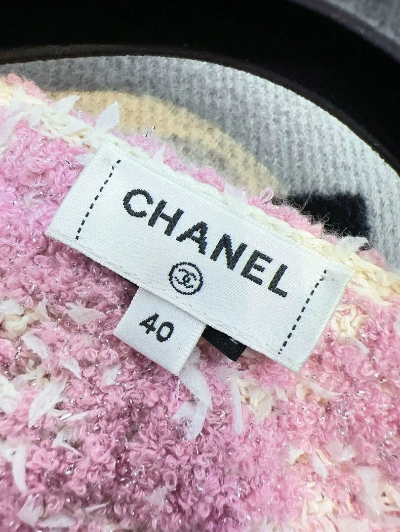 Chanel Chanel 23S spring and summer pink white checkerboard diamo Size S / US 4 / IT 40 - 4 Thumbnail