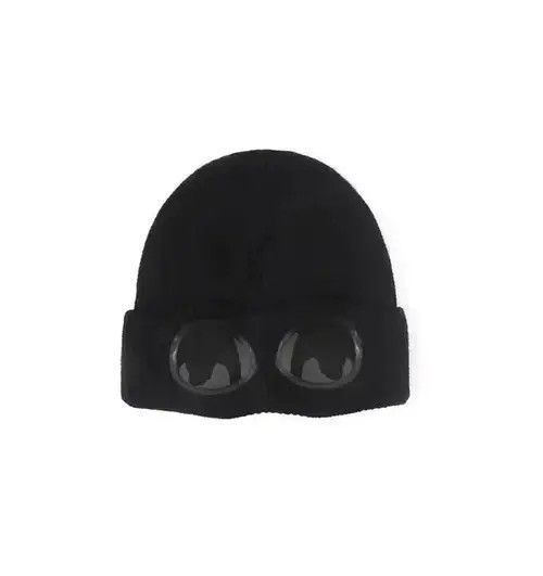 Black Brimless hat with goggles