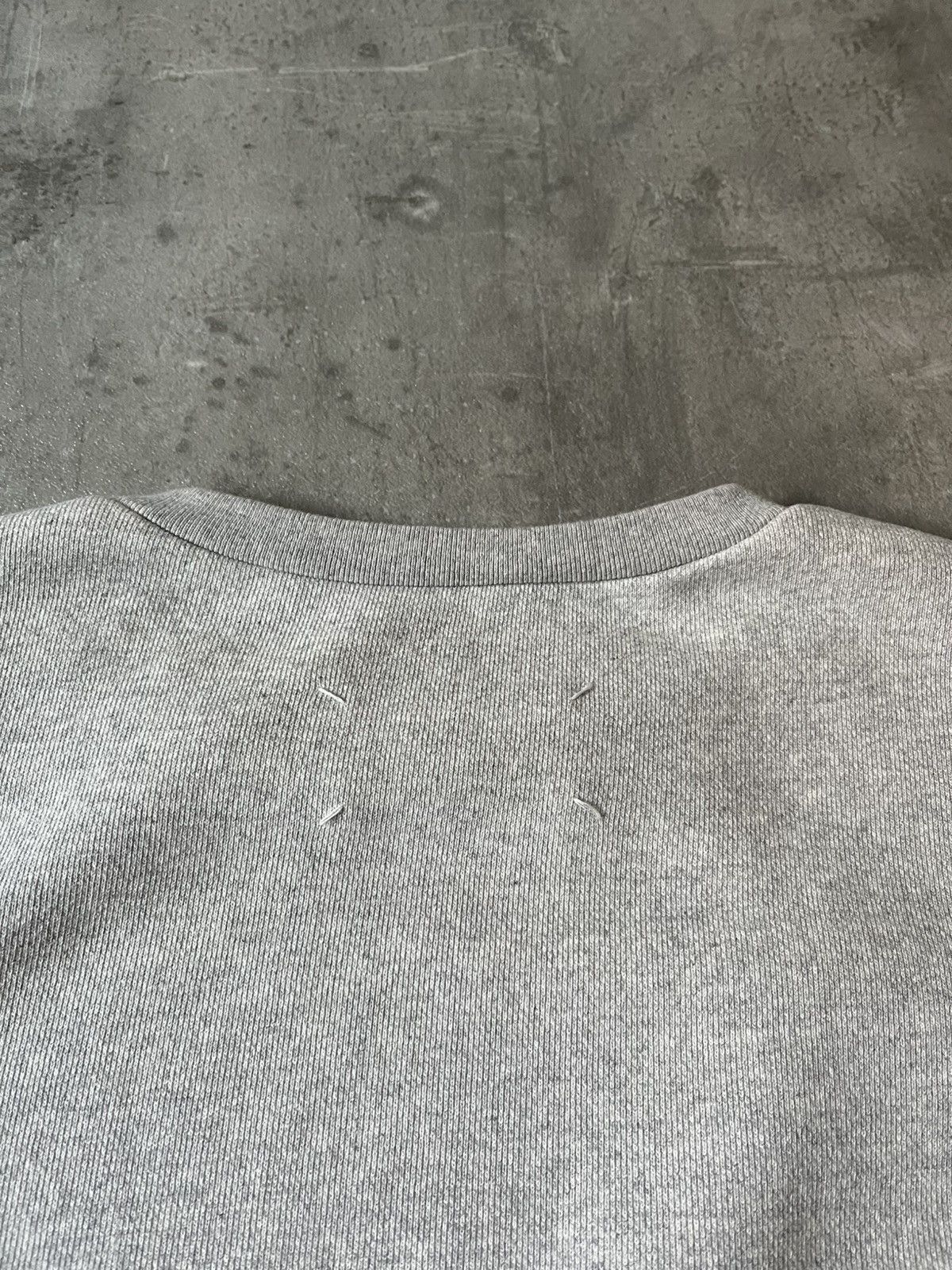 Maison Margiela Maison Margiela A/W 20 Upside-Down revers logo sweatshirt Size US M / EU 48-50 / 2 - 5 Thumbnail