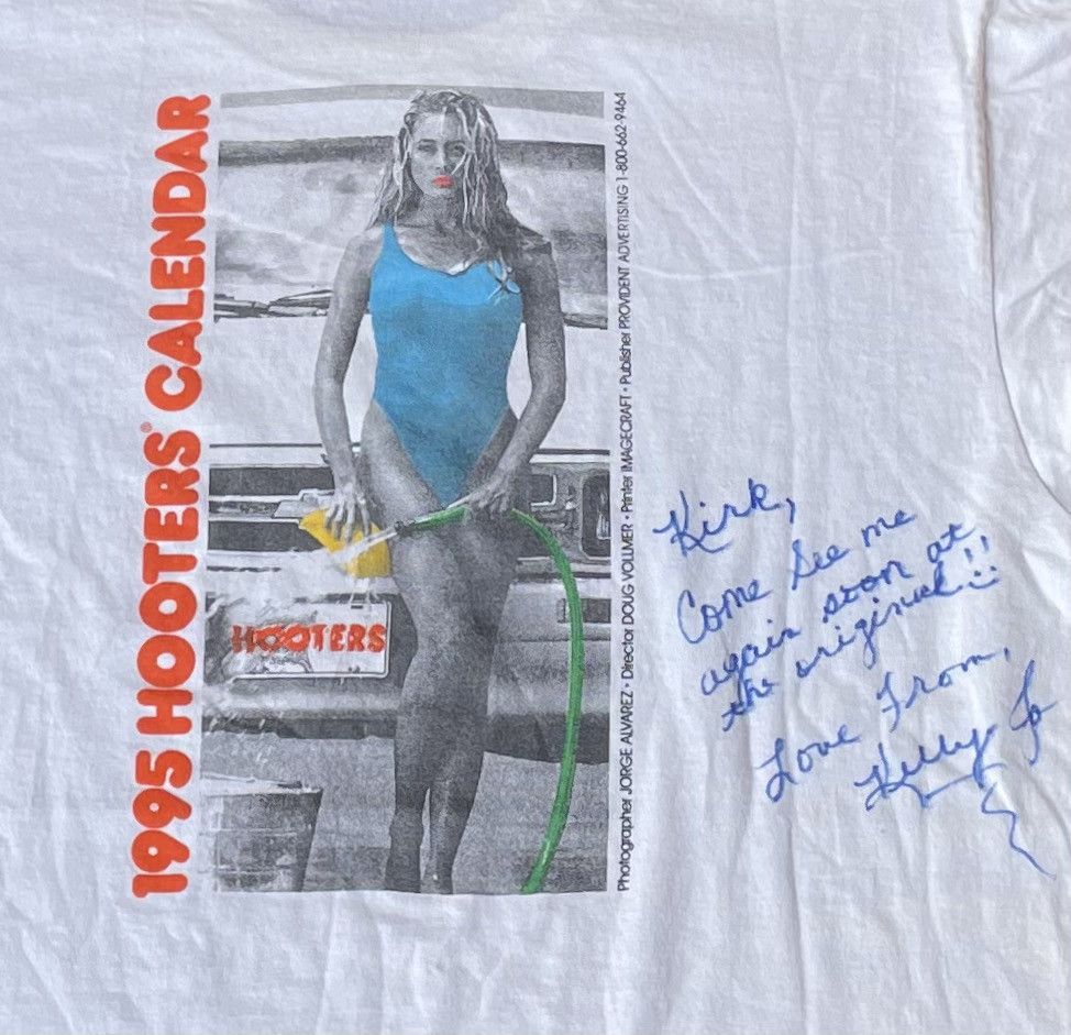 Vintage 1995 Native Sun Signed Hooters Calendars Model T Shirt Size US XL / EU 56 / 4 - 6 Thumbnail
