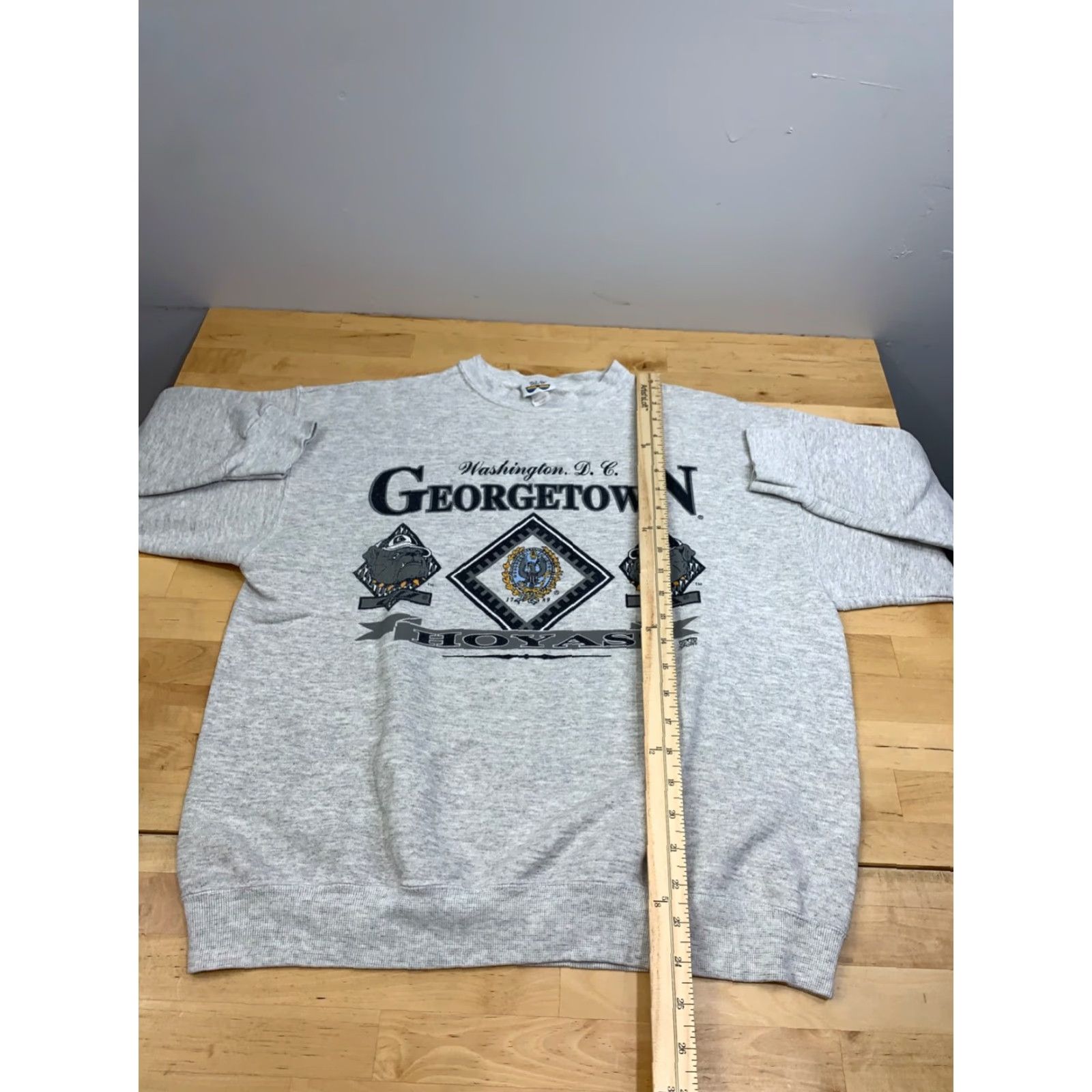 Vintage VINTAGE Georgetown Hoyas Sweatshirt Mens L Gray Pullover USA 90s 11984 Size US L / EU 52-54 / 3 - 4 Thumbnail