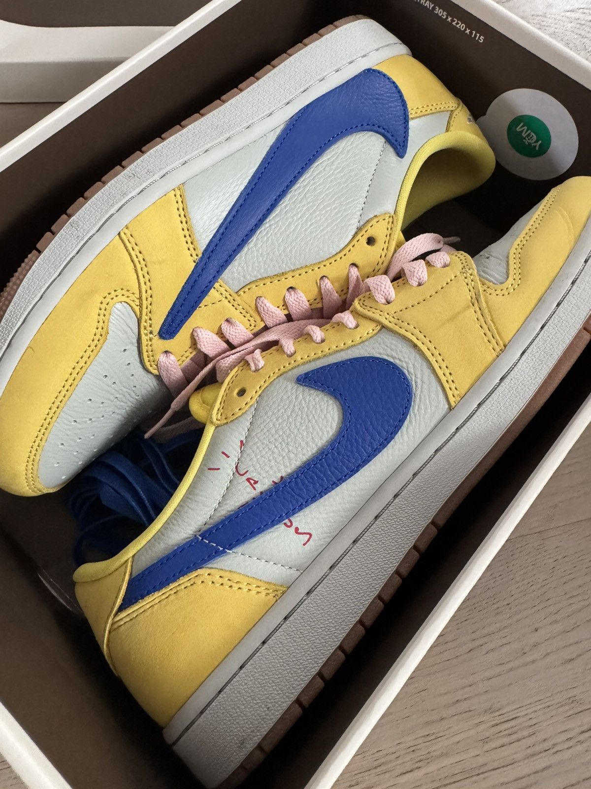 Nike × Travis Scott Air Jordan x Travis Scott Air Jordan 1 Low 0g US10.5 Canary Size US 10.5 / EU 43-44 - 2 Thumbnail