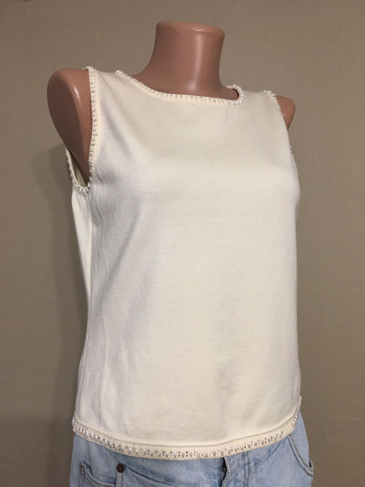 Escada ESCADA Beige Pure Wool Sleeveless Knit Top Size EU 38 Size S / US 4 / IT 40 - 1 Thumbnail