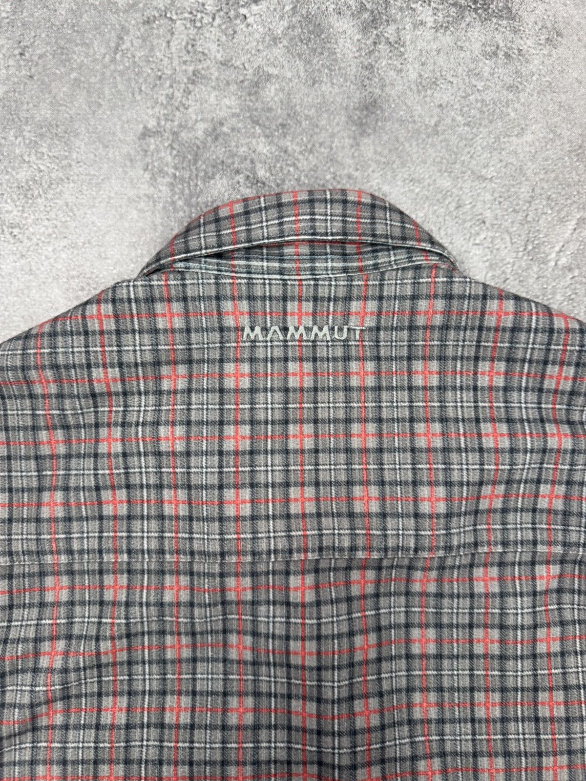 Mammut Mammut Men Shirt Grey Red Check Size L Size US L / EU 52-54 / 3 - 12 Thumbnail