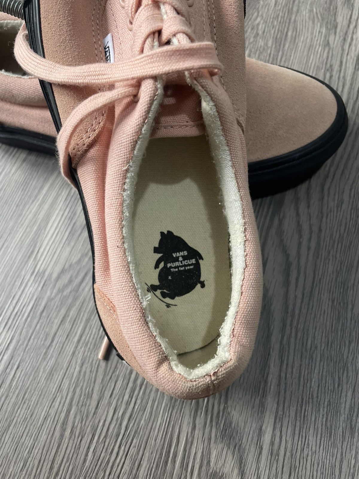 Vans VANS ERA X PURLICUE YEAR OF PIG Size US 9 / EU 42 - 8 Thumbnail