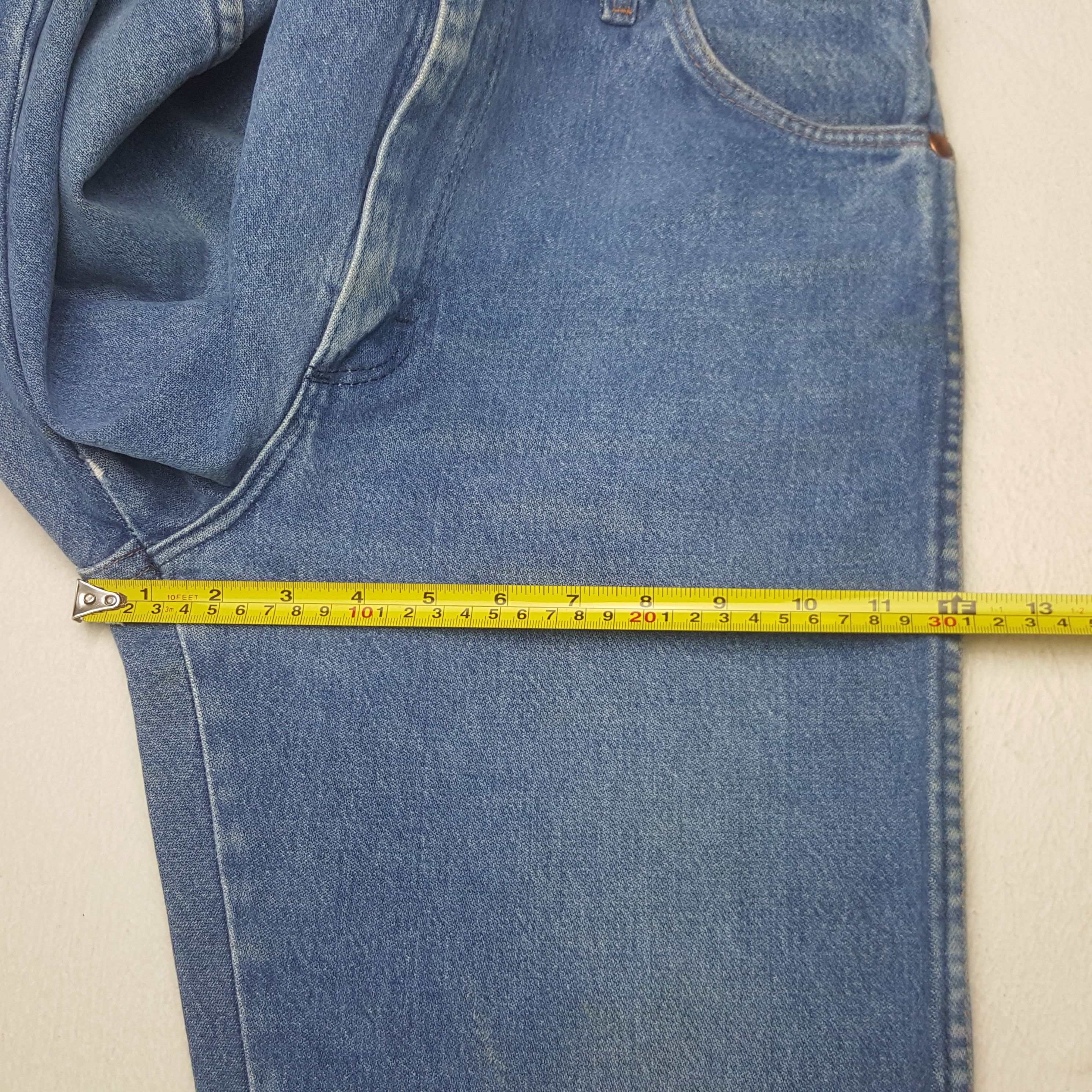 Wrangler Vintage Wrangler USA Regular Fit Denim Jeans RR18 Size US 31 - 11 Thumbnail