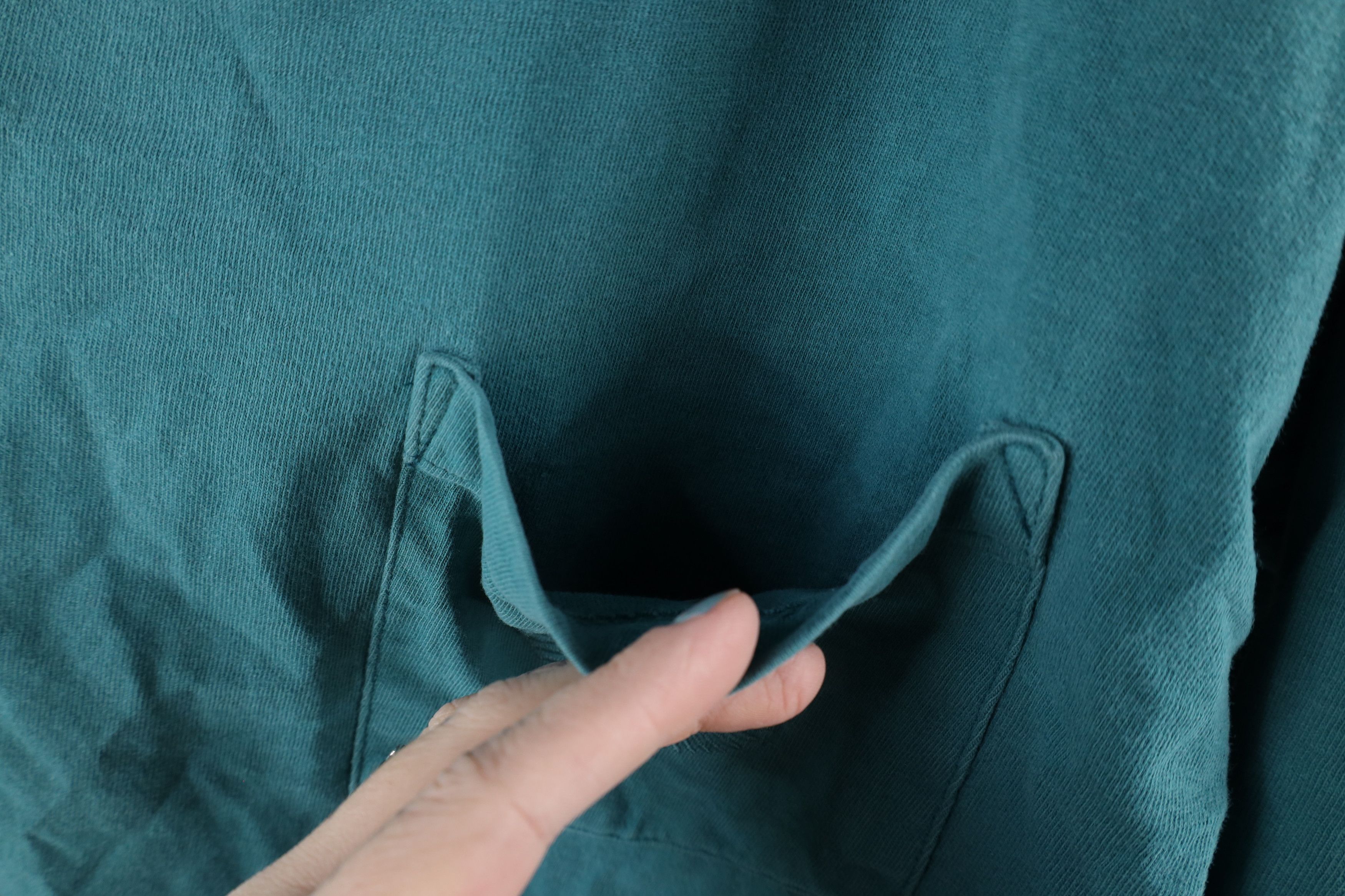 Vintage Vintage 90s Bugle Boy Baggy Fit Pocket T-Shirt Teal Cotton Size US L / EU 52-54 / 3 - 5 Thumbnail