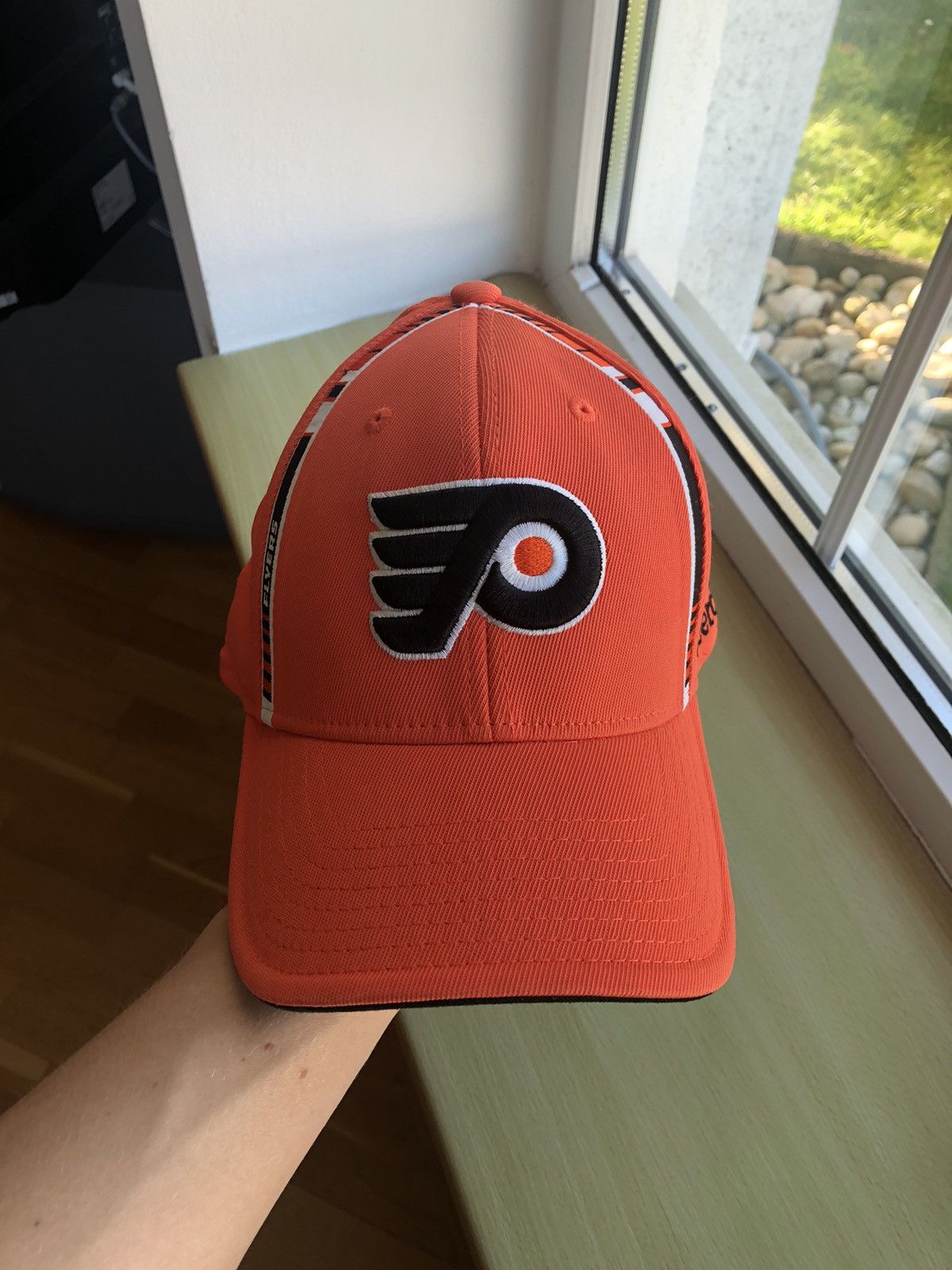 NHL PHILADELPHIA FLYERS OFFICIAL NHL HOCKEY HAT CAP Size ONE SIZE - 1 Thumbnail