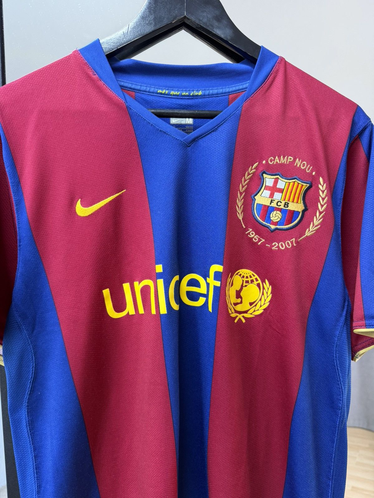 Nike Vintage Nike Barcelona #10 Ronaldinho 2007/08 Jersey Shirt Size US M / EU 48-50 / 2 - 4 Thumbnail