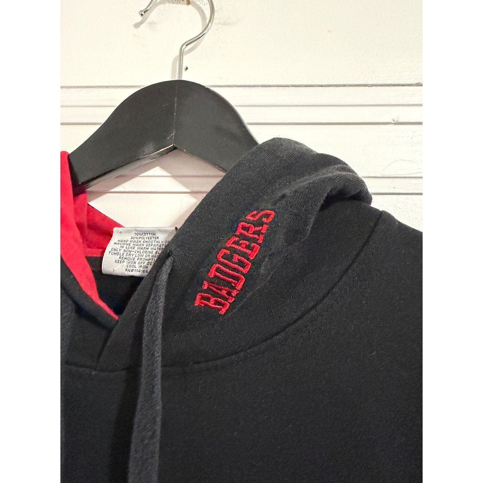 NCAA Wisconsin Badgers Black Stitched Hoodie Sweatshirt Size M Size US M / EU 48-50 / 2 - 3 Thumbnail