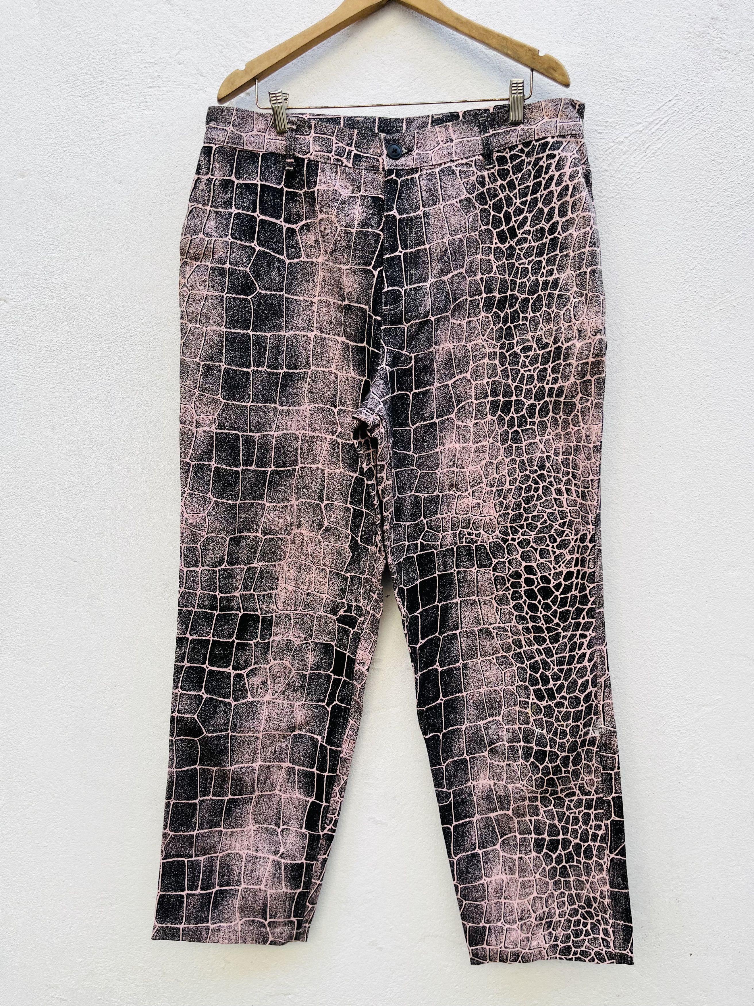 Japanese Brand Vintage SNS Snake Skin Design Hip Hop Fashion Style Size US 38 / EU 54 - 1 Thumbnail