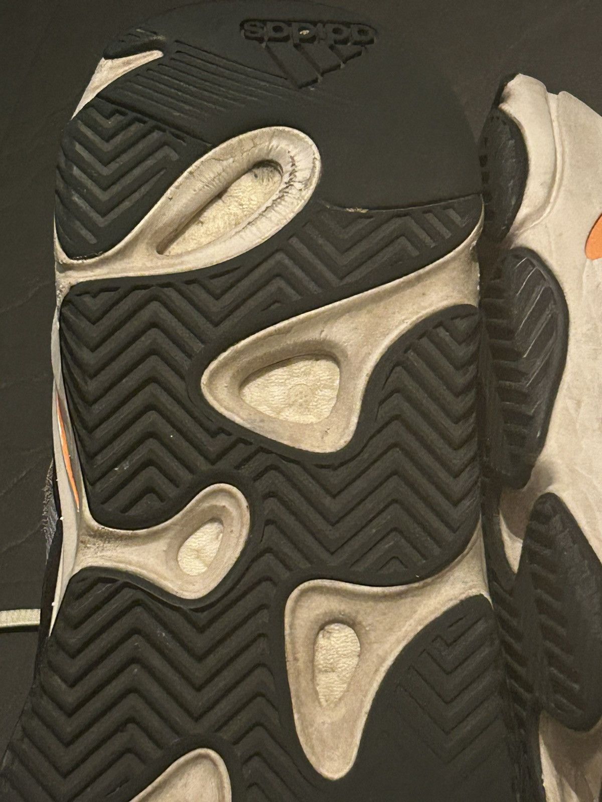Adidas Yeezy Boost 700 wave runner Size US 8 / EU 41 - 5 Thumbnail