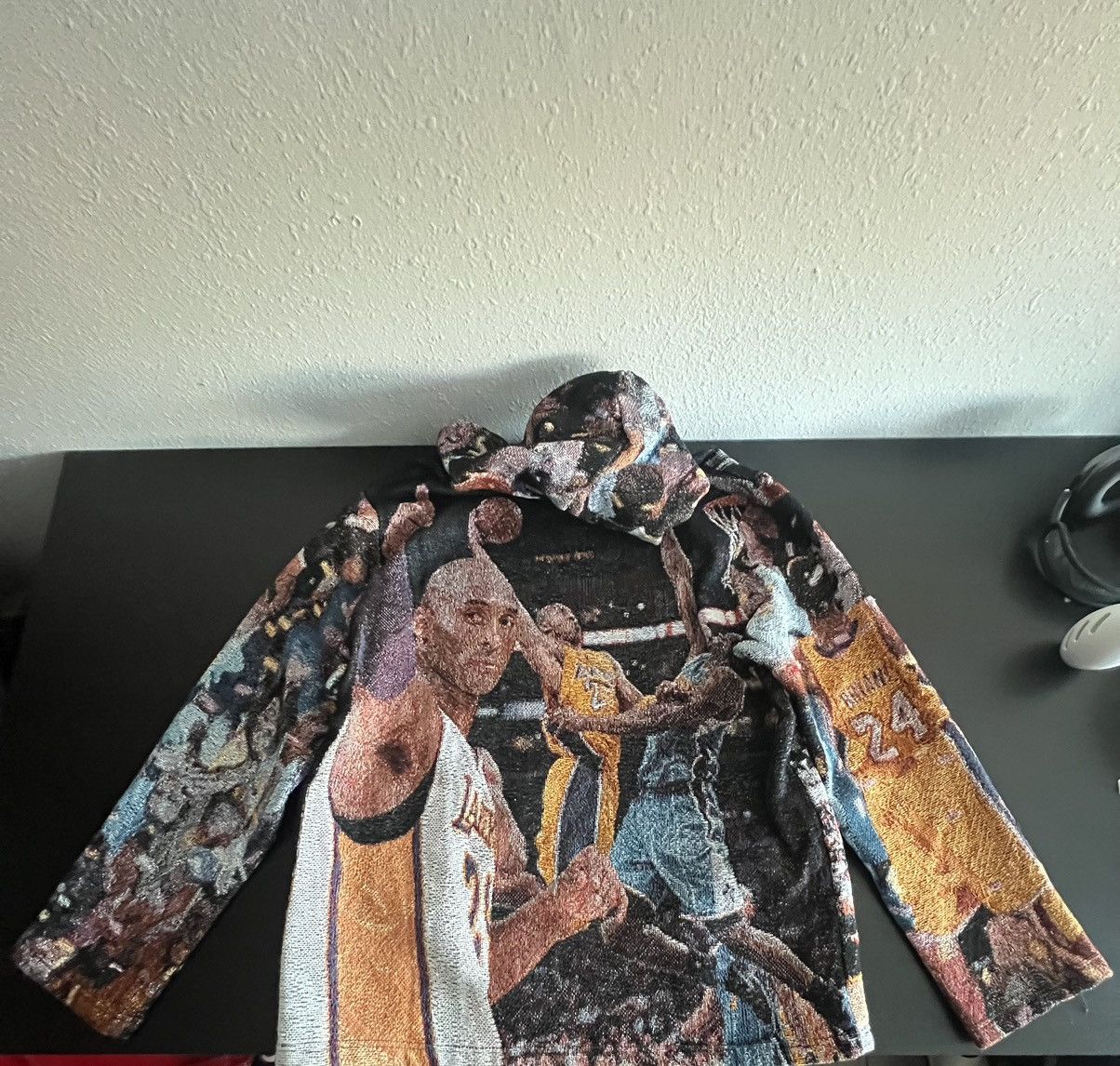 Other Kobe Tapestry Hoodie Size US L / EU 52-54 / 3 - 1 Thumbnail