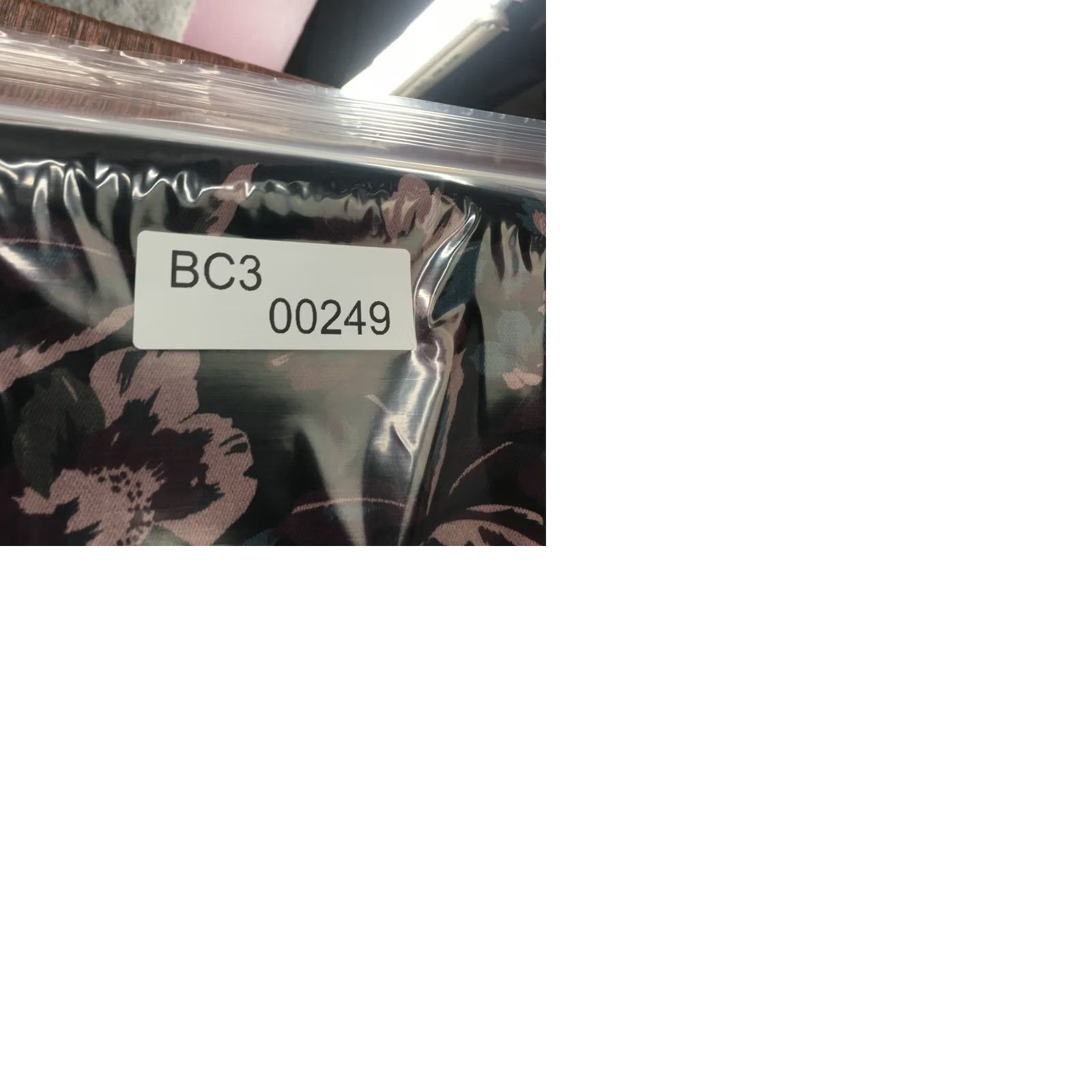 Vintage Bandolino Amy Modern Straight Leg Jeans Womens 8 Black Floral NEW Size 24" / US 00 / IT 34 - 11 Thumbnail