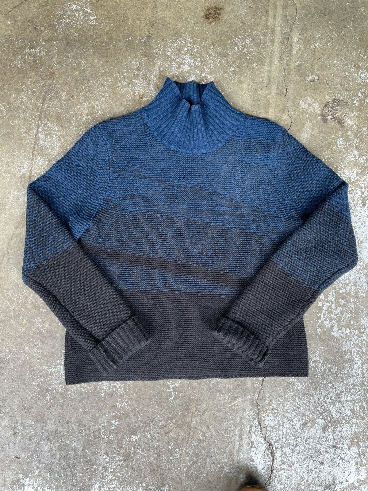 Elie Tahari Elie Tahari Mock Neck Warner Wool Cashmere Sweater Size S / US 4 / IT 40 - 1 Thumbnail