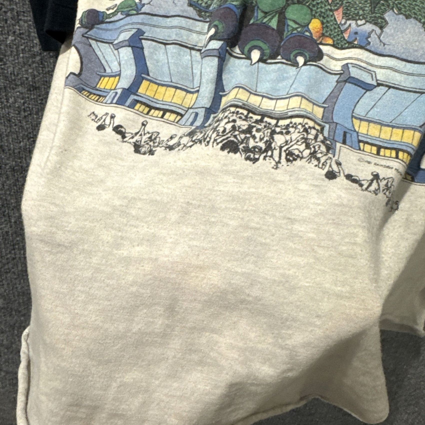Vintage VINTAGE Rolling Stones 1981 Sold Out Tour Raglan STAINED T-Shirt Men’s L White 80s Mens Shirt Size US L / EU 52-54 / 3 - 4 Thumbnail