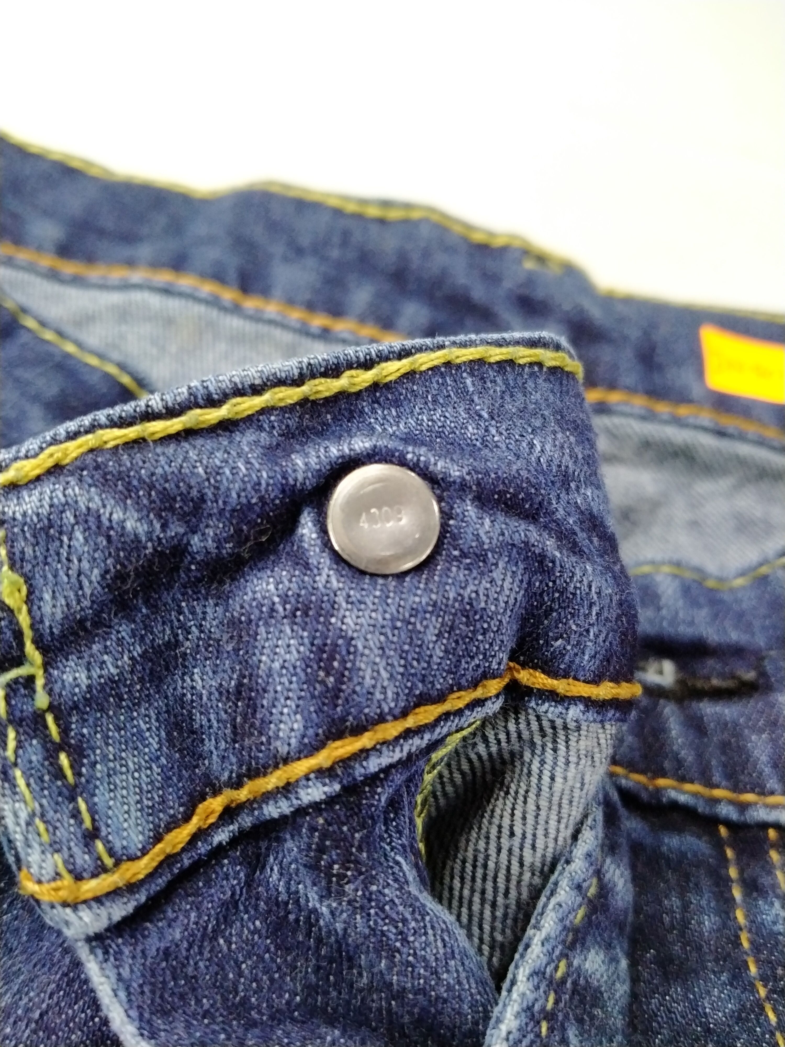Levi's Distressed Dark Blue Vintage Levi's Denim 41x29.5 -JN401 Size US 41 - 9 Thumbnail