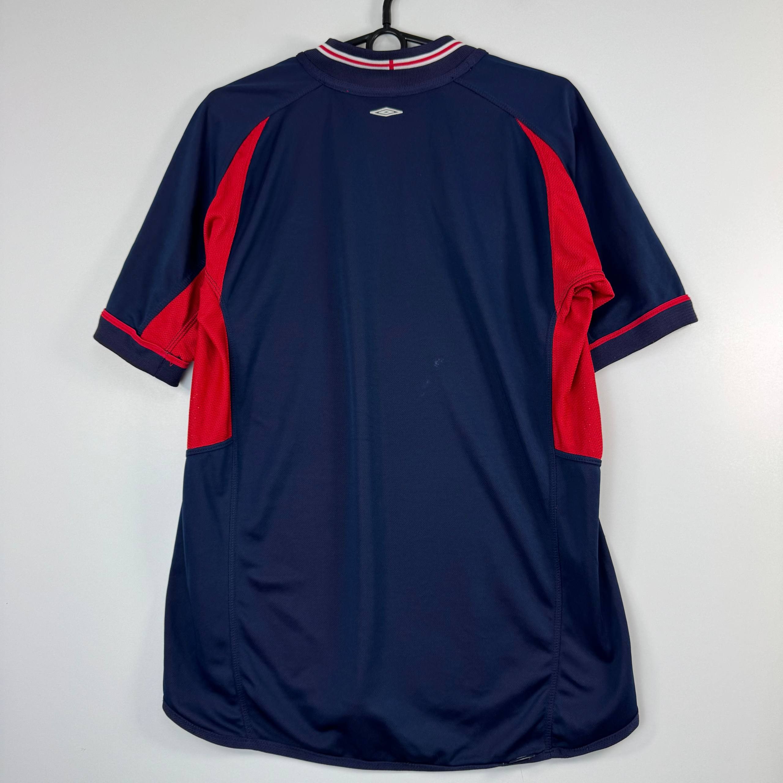 Umbro Umbro England Reversible Jersey Red Navy 2000s Mens Size S Size US S / EU 44-46 / 1 - 10 Thumbnail