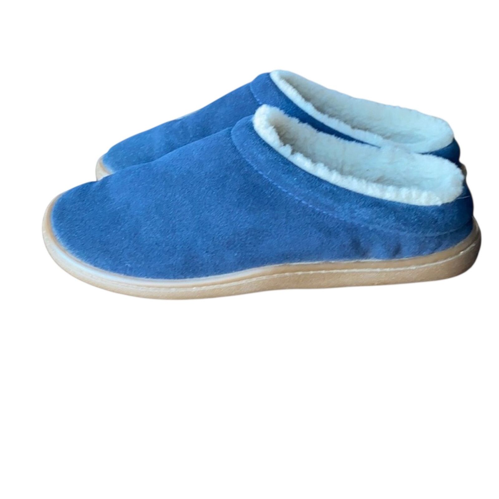 Lands' End Land’s End blue suede Sherpa lined slippers warm size 7 Size US 7 / IT 37 - 1 Thumbnail