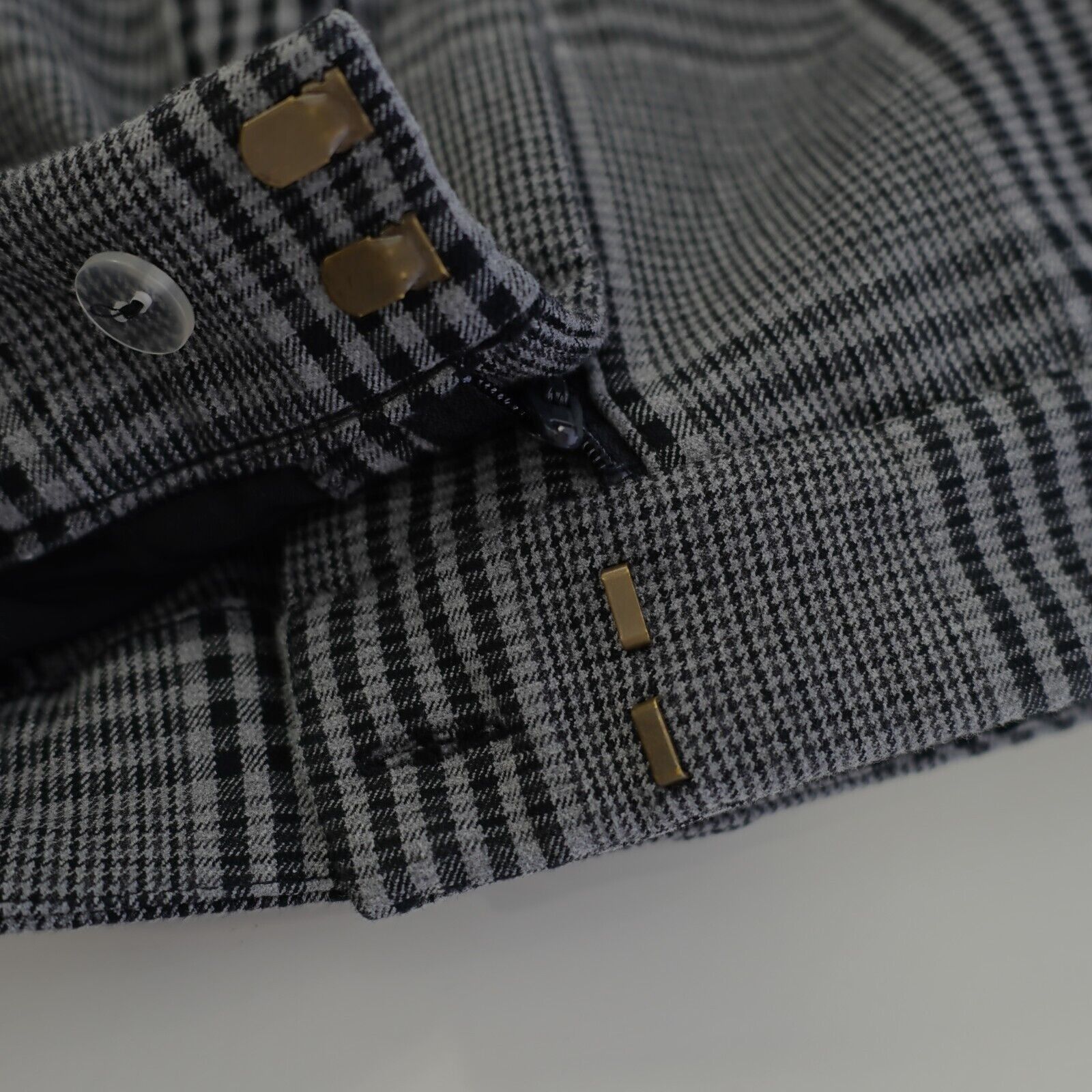 Old Navy Old Navy Pixie Straight Secret Smooth Pockets Gray Plaid Dre Size 28" / US 6 / IT 42 - 6 Thumbnail