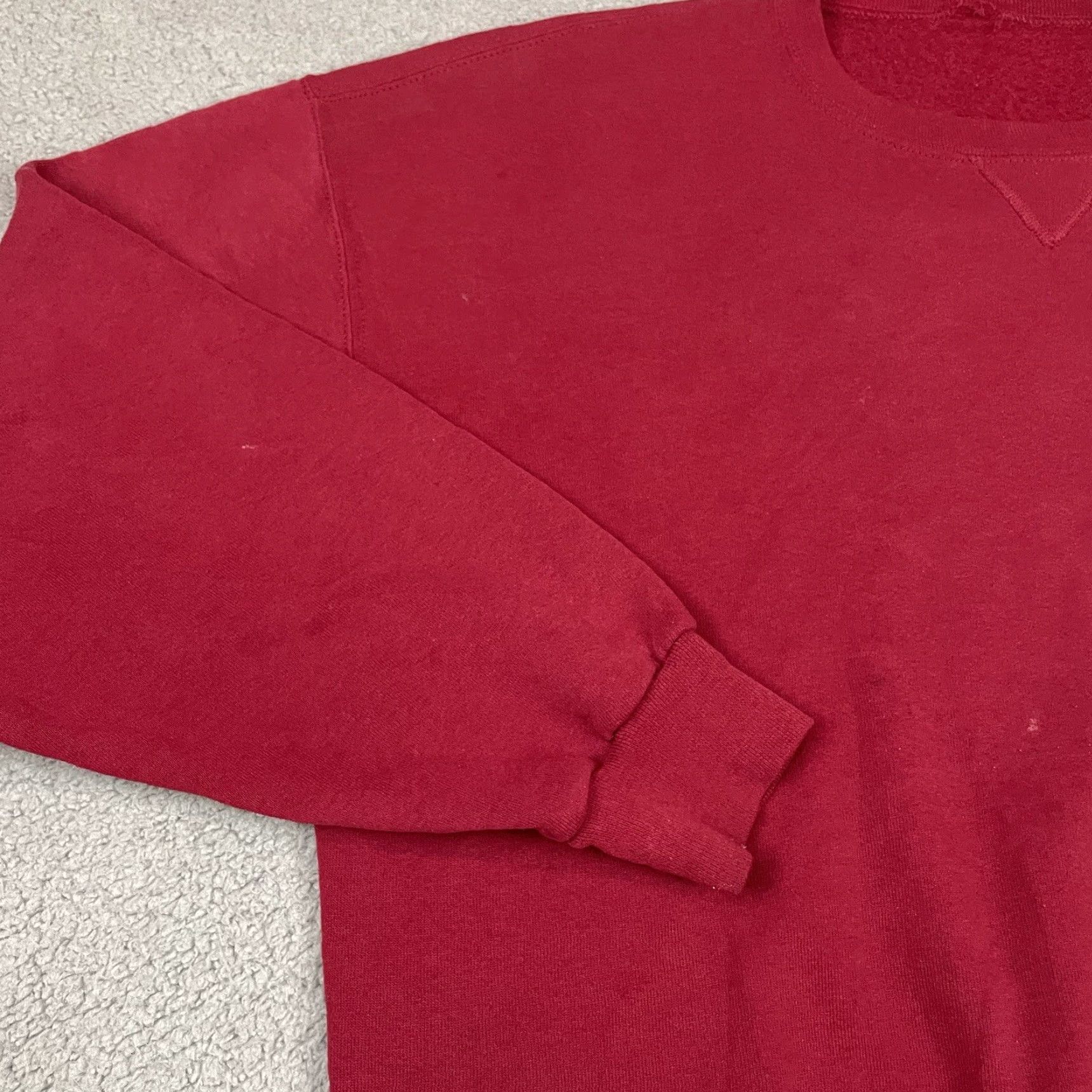 Russell Athletic VINTAGE Russell Athletic Sweatshirt Adult L Red Crewneck Fleece VTG Pullover Logo Mens Size US L / EU 52-54 / 3 - 4 Thumbnail