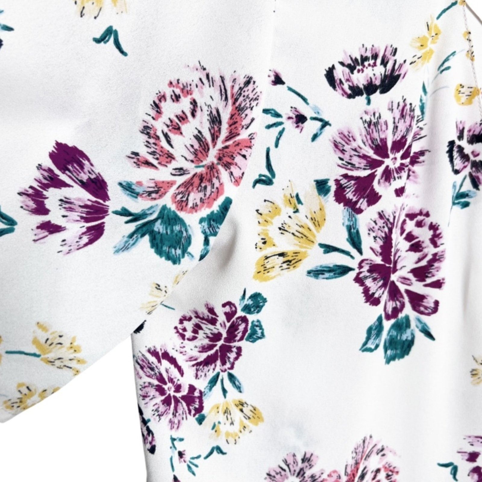Other Lush Women's Floral V-Cut Front Flowy Boho Cropped Blouse Size S / US 4 / IT 40 - 14 Thumbnail