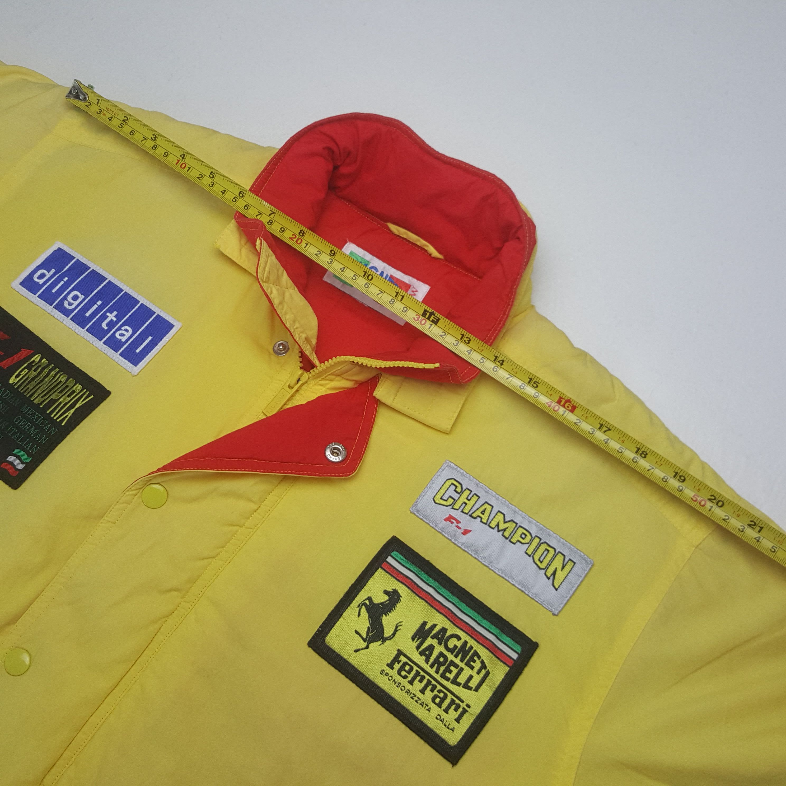 Dunlop Vintage Ferrari Magneti Marelli F1 Bombers Jacket C315N22 Size US XL / EU 56 / 4 - 5 Thumbnail