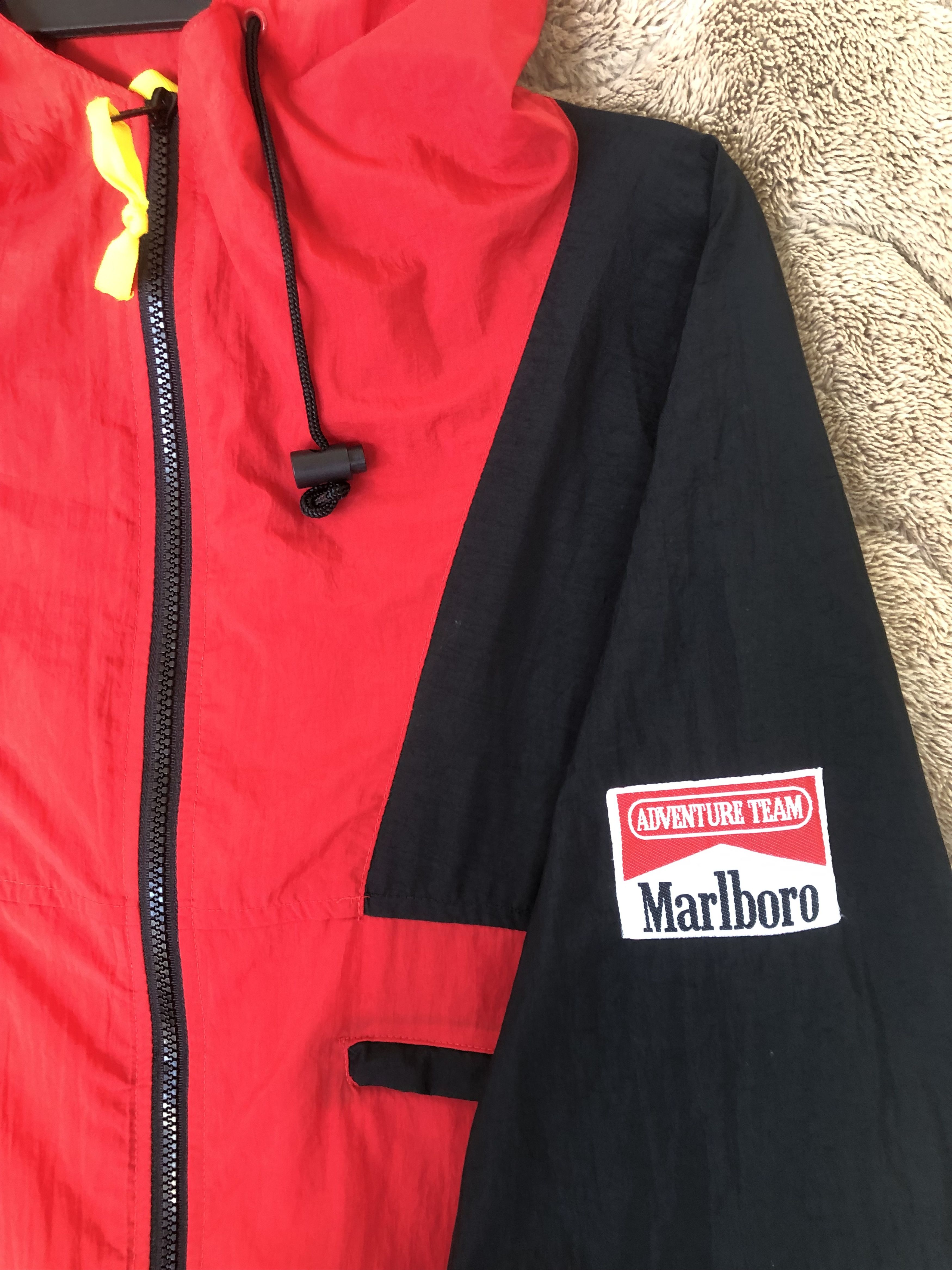 Marlboro Adventure Team Vintage Marlboro Adventure Team Light Jacket Size US XL / EU 56 / 4 - 6 Thumbnail