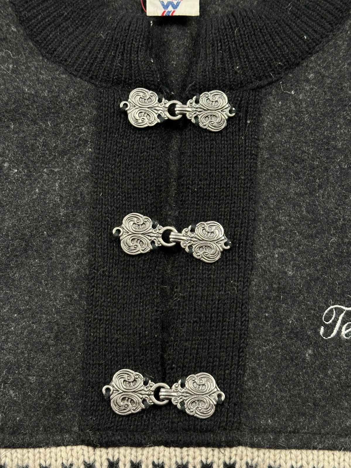 Dale Of Norway Vintage Norwegian Telemark Wool Knit Sweater Toggle Buttons Size US L / EU 52-54 / 3 - 5 Thumbnail