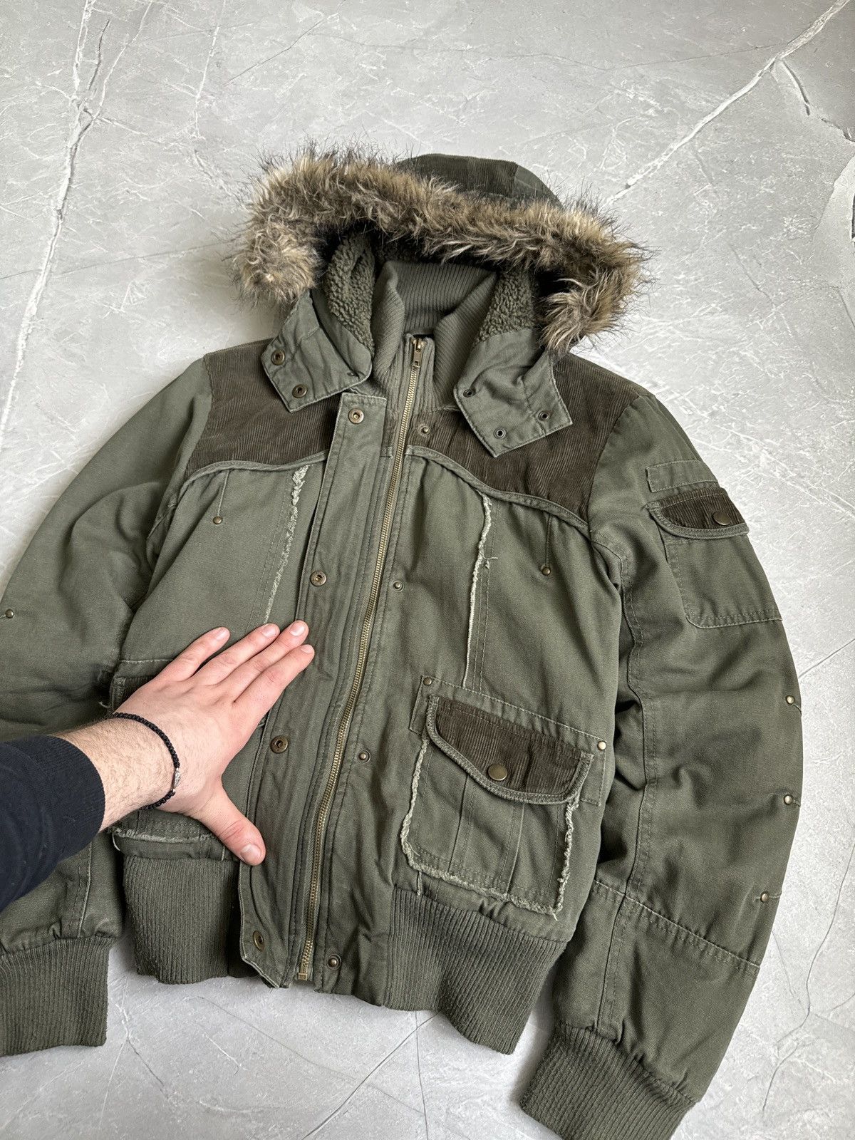 Japanese Brand 00s Fur Hood Corduroy Bomber Jacket Ifsixwasnine Japan style Size L / US 10 / IT 46 - 9 Thumbnail