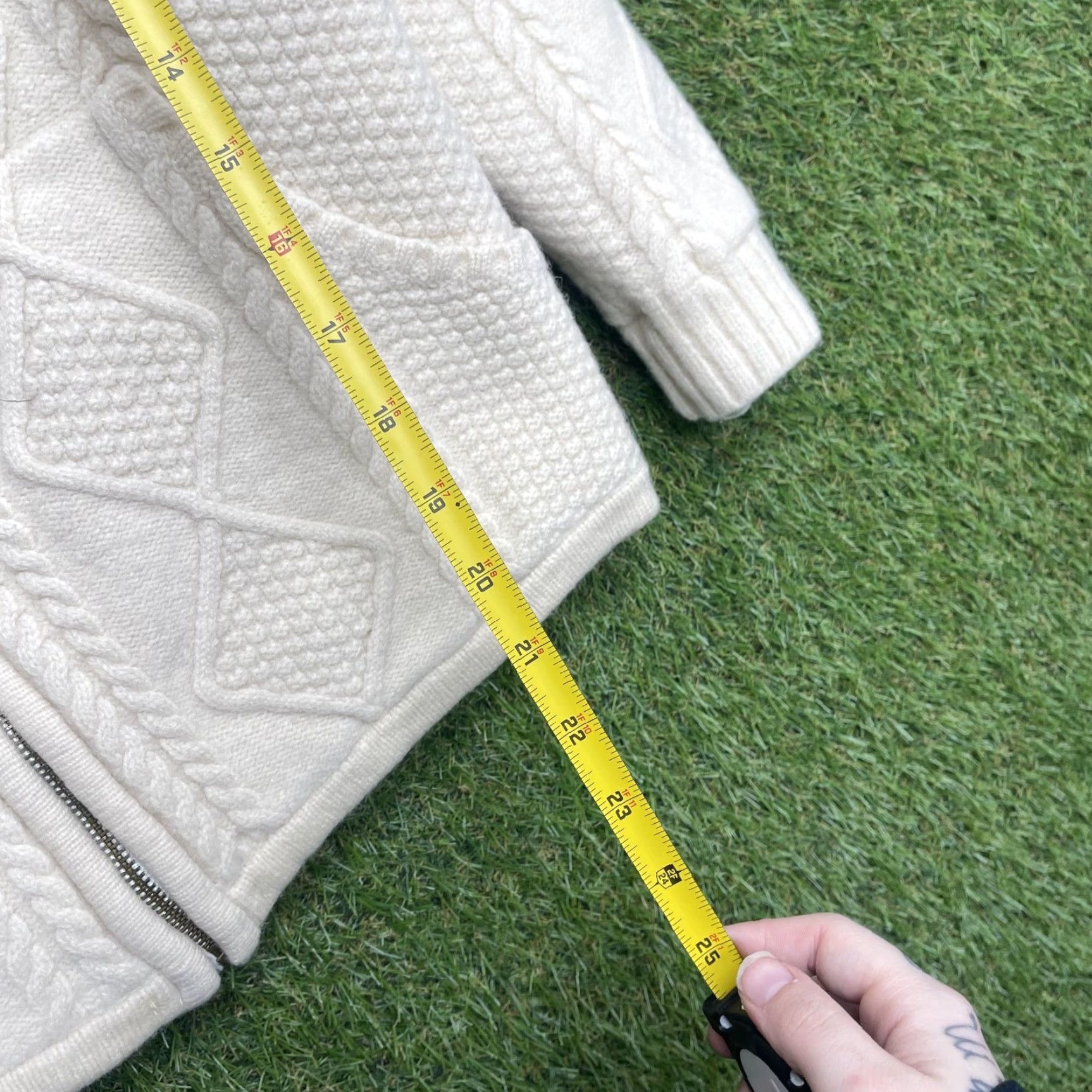 Vintage VINTAGE Carraig Donn Jacket Womens M White Wool Hooded Aran Knit Full Zip Ireland Size M / US 6-8 / IT 42-44 - 5 Thumbnail