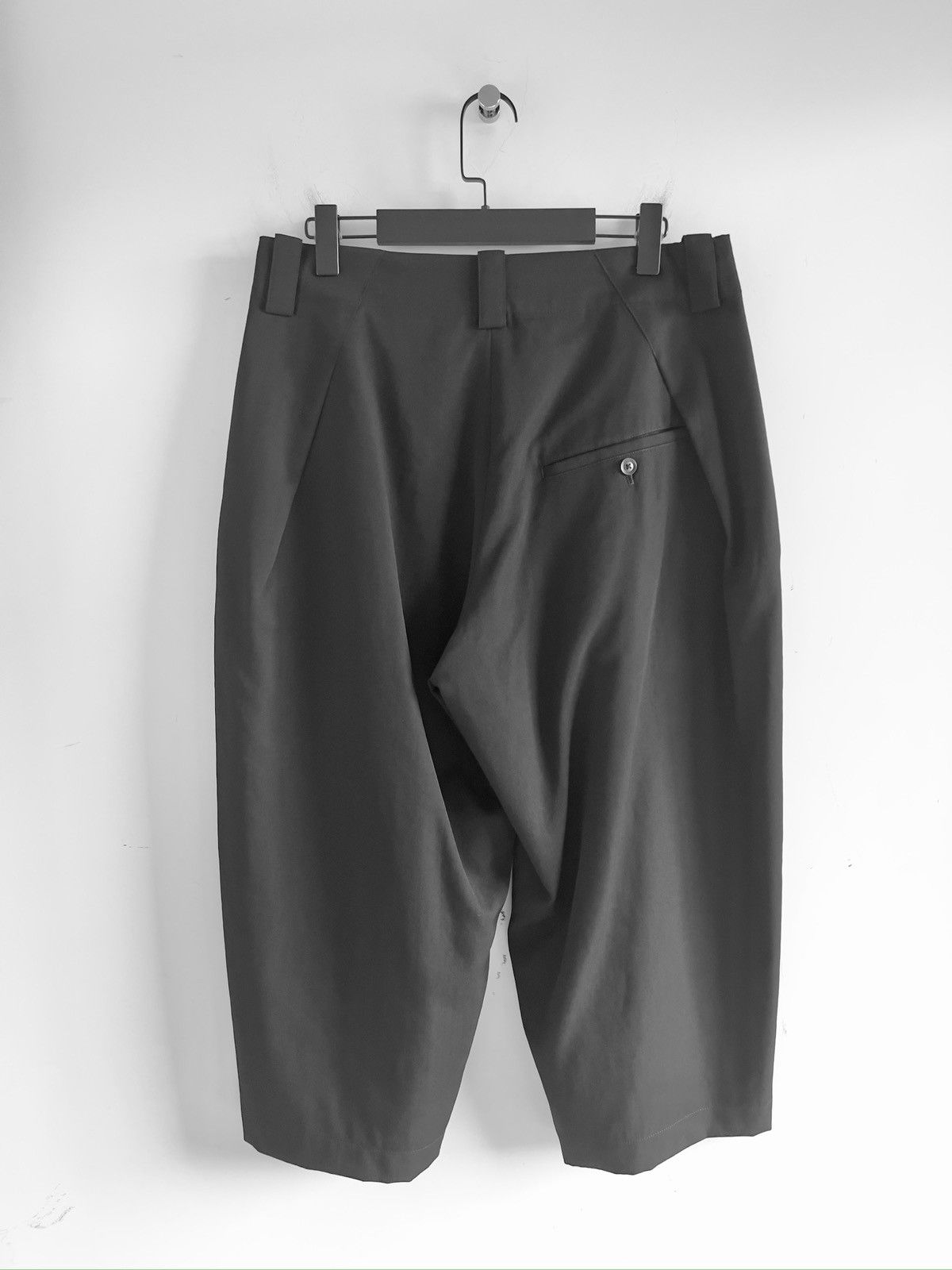 Yohji Yamamoto Yohji Yamamoto Pour Homme SS18 Gabardine Side Tuck Pants Size US 34 / EU 50 - 8 Thumbnail
