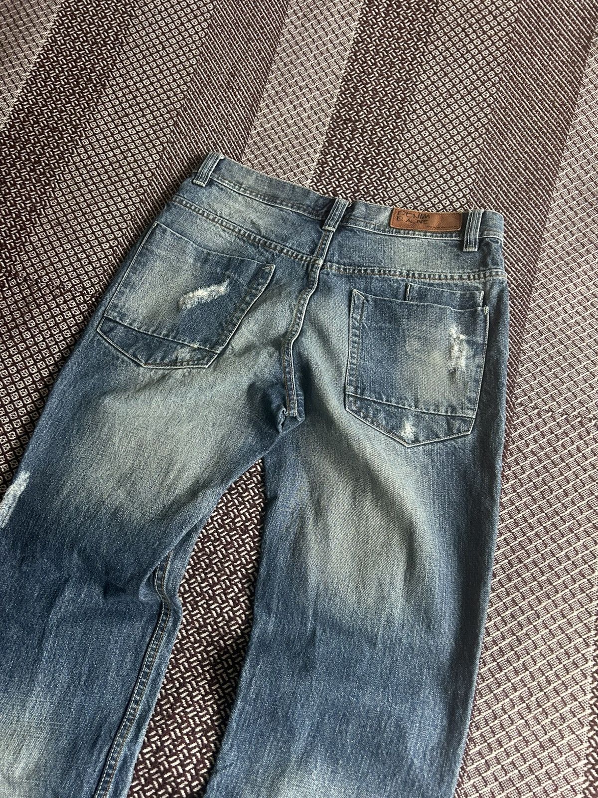 Japanese Brand Japanese Style Distressed Jeans Size 38 Women Faded Y2K Type Size 26" / US 2 / IT 38 - 4 Thumbnail