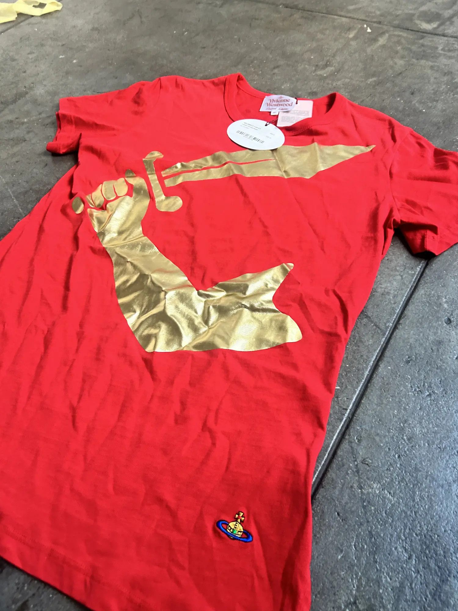 Vivienne Westwood 2015 Limited Edition Gold Reflective Saber T Shirt w/ Orb Size US S / EU 44-46 / 1 - 2 Thumbnail