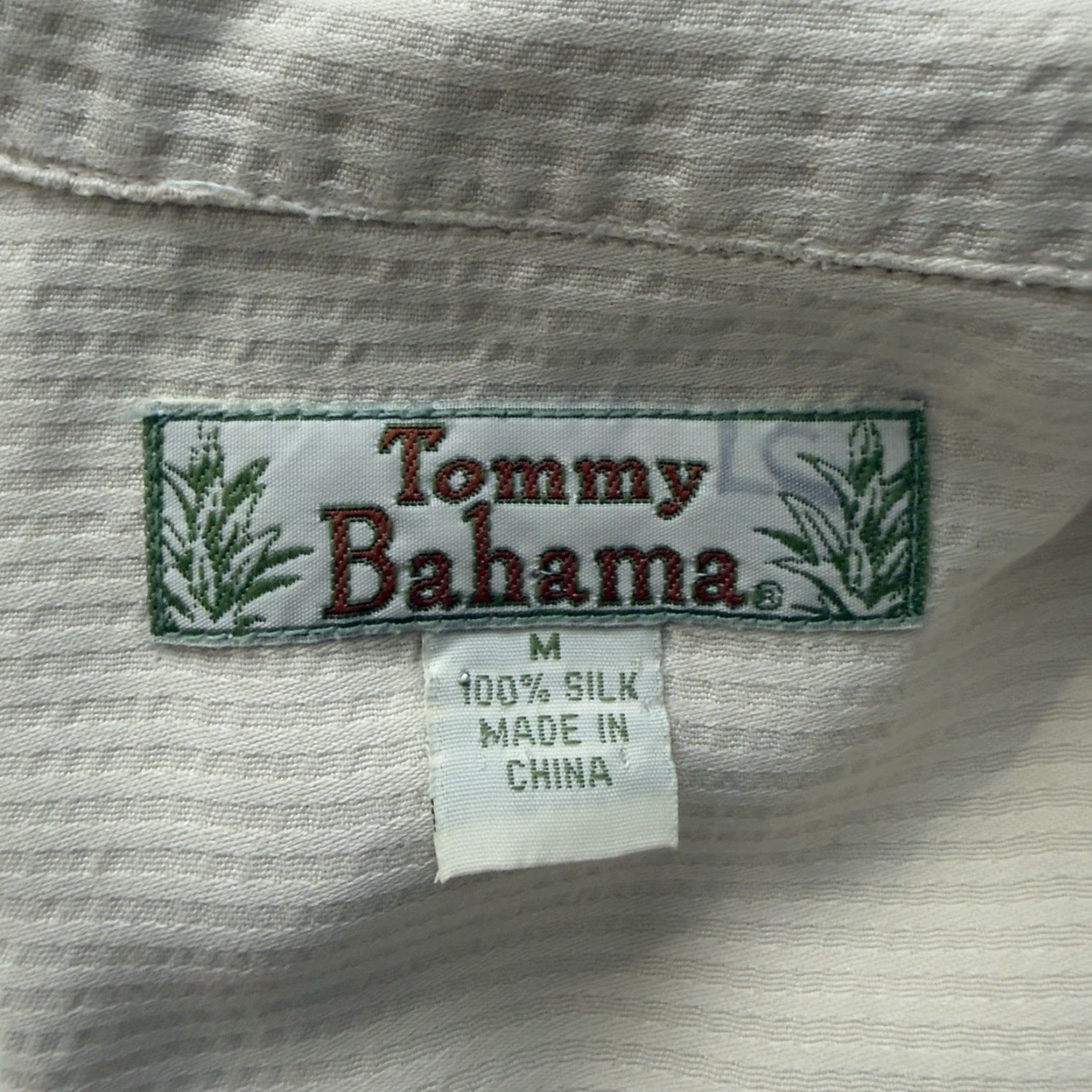Tommy Bahama VINTAGE Tommy Bahama Hawaiian Shirt Mens M Silk Short Sleeve Beige Button-Up - 100% Silk, Regular Size, Hawaii Theme, Casual Menswear Size US M / EU 48-50 / 2 - 4 Thumbnail