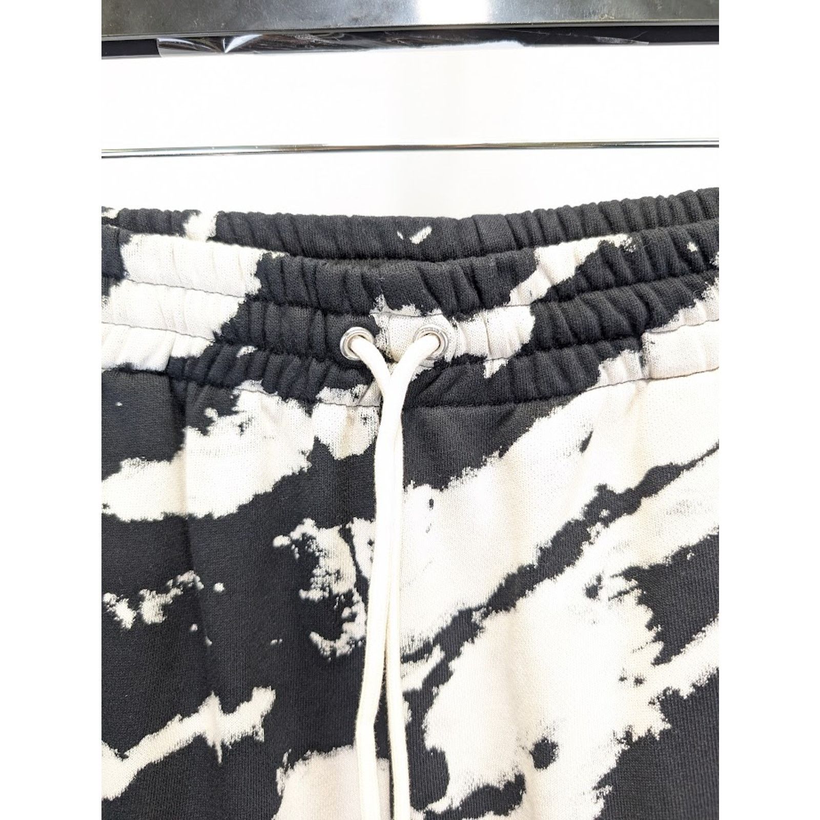 Celine o1rshd1 Jogging Tie Dye in Black / White Size US 34 / EU 50 - 4 Thumbnail