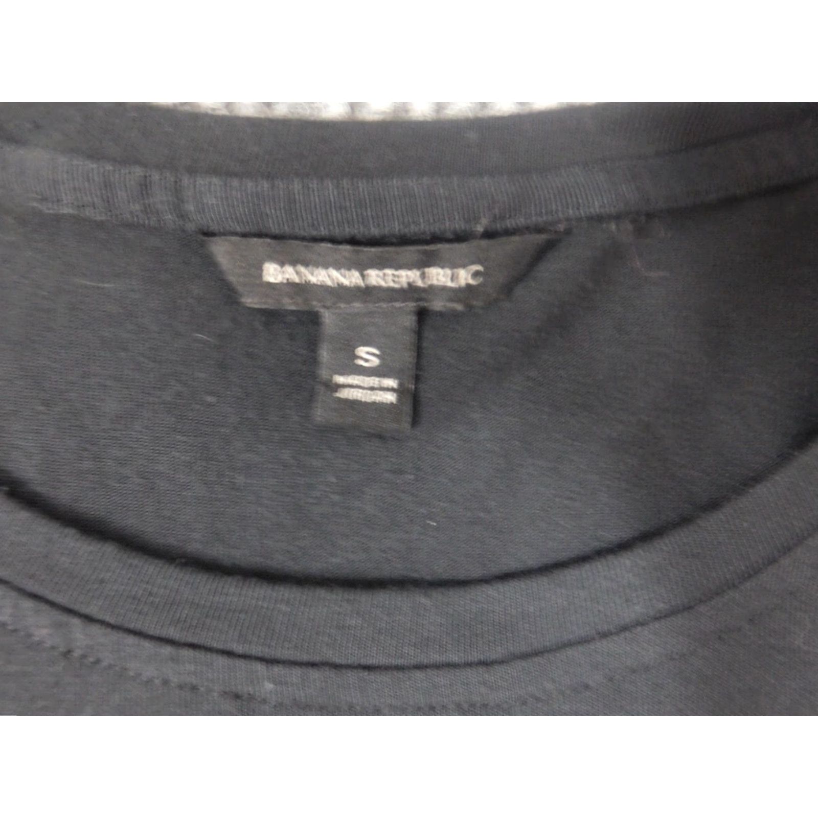 Banana Republic Banana Republic Blouse Womens Small Black Pullover Knit Short Sleeve Crew Neck Ruffle Casual Pullover Stretch Top Regular Size S Black Womens Size S / US 4 / IT 40 - 5 Thumbnail