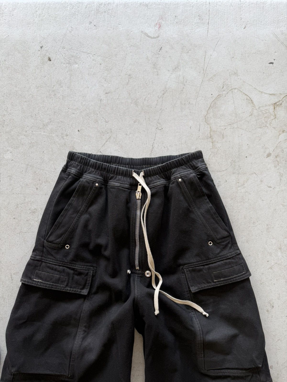Rick Owens Rick Owens FW24 Porterville Flame Wash Cargo Bela Size US 28 / EU 44 - 2 Thumbnail