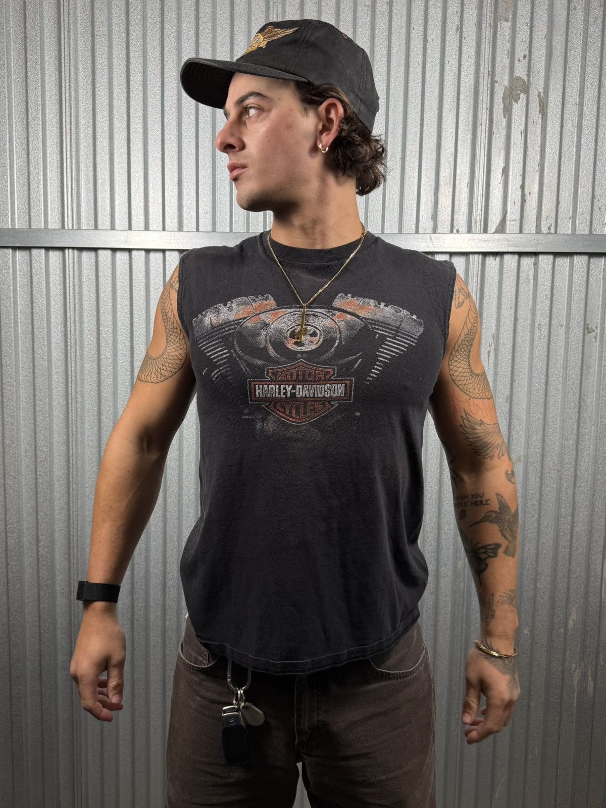 Harley Davidson Vintage Harley Davidson V8 Engine Distressed Cutoff Tanktop Size US M / EU 48-50 / 2 - 1 Thumbnail
