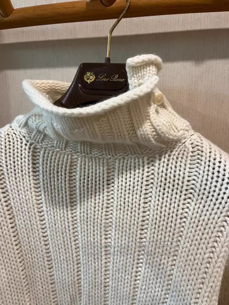 Loro Piana Loro Piana Baby Cashmere Collar Cashmere Sweater Size S / US 4 / IT 40 - 2 Thumbnail