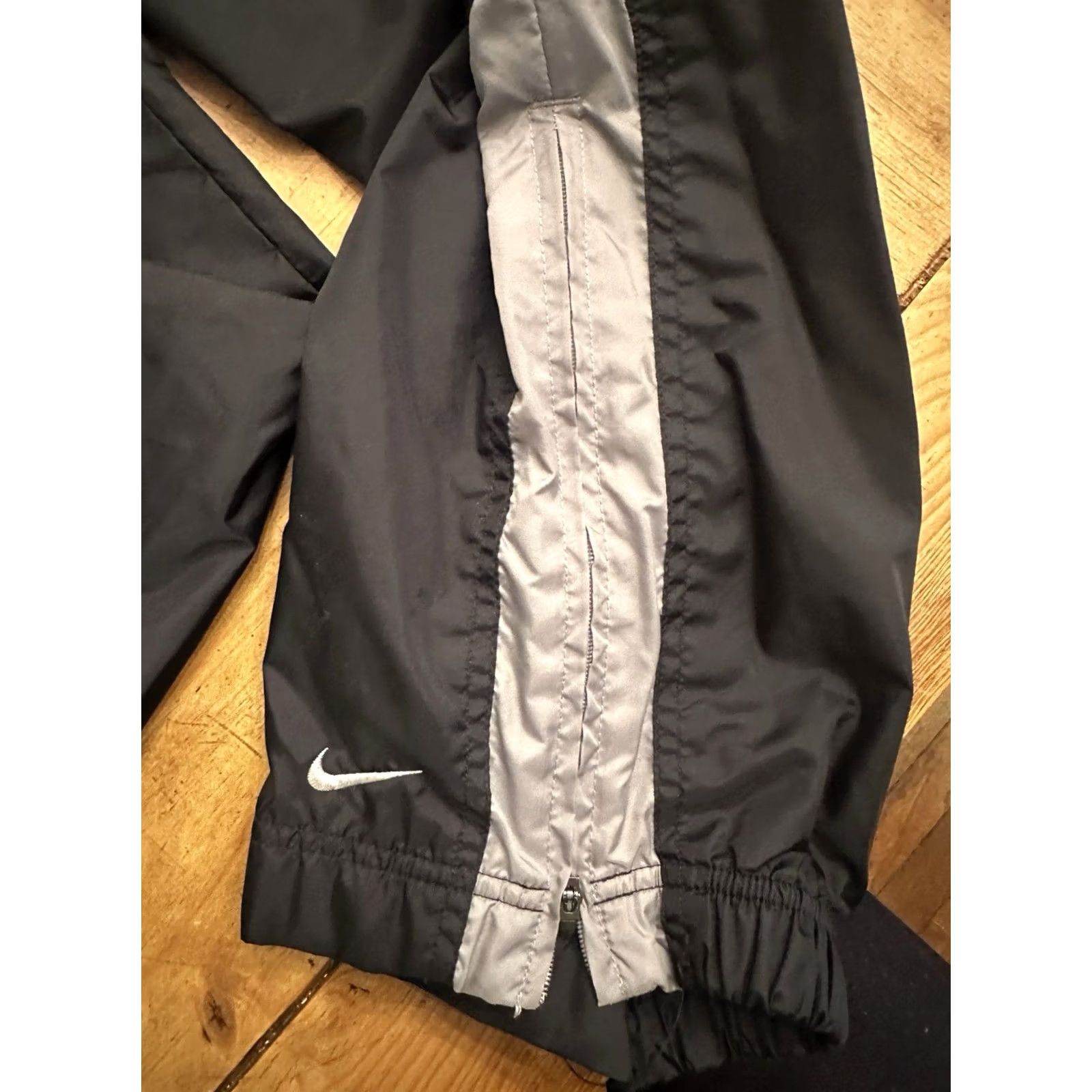 Nike VINTAGE Nike Lined Track Pants Black XL Men’s Regular Pockets RN 56323 Size US 36 / EU 52 - 4 Thumbnail