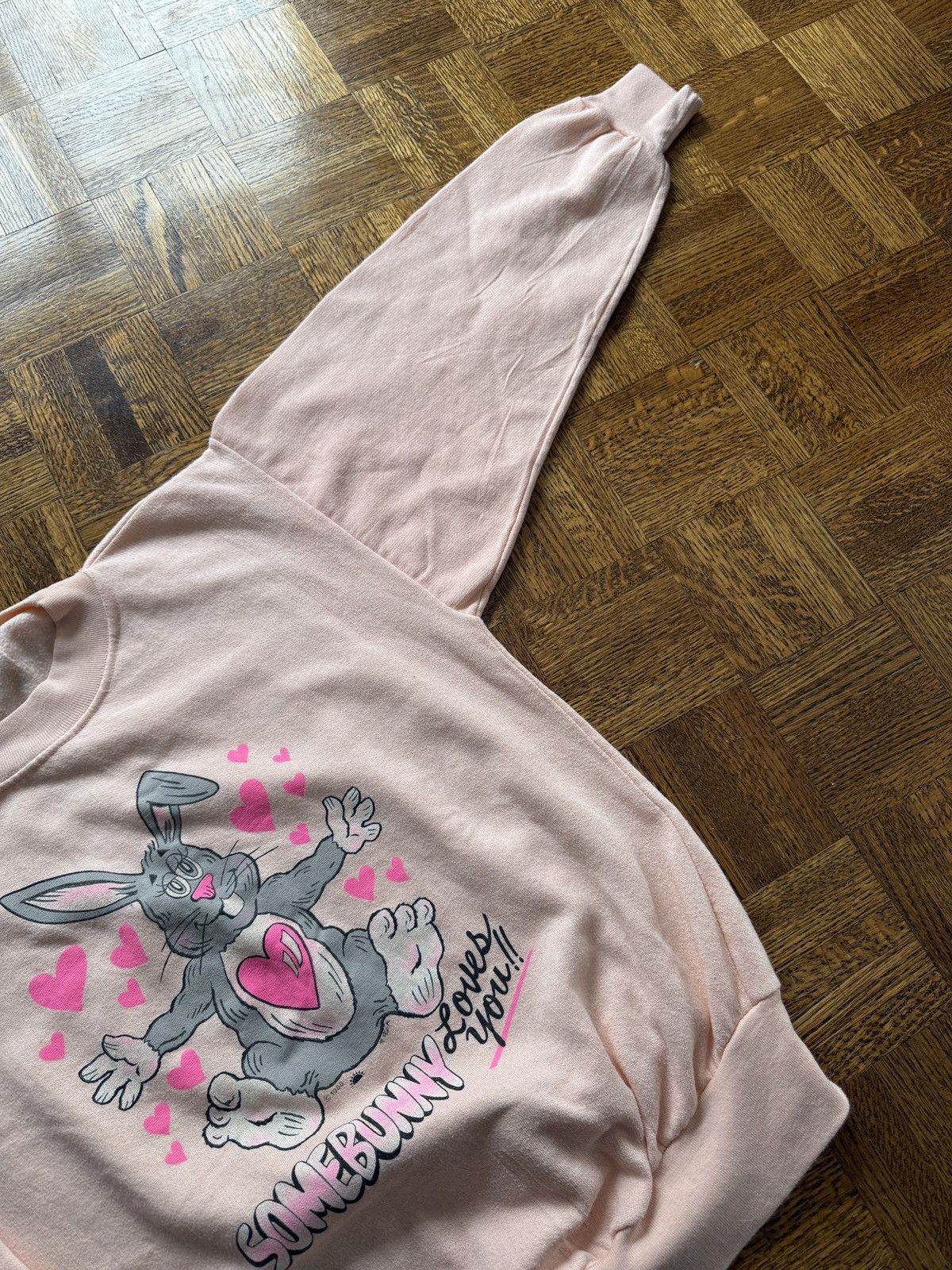 Vintage Vintage 80s Somebunny Loves You Graphic Crewneck Sweatshirt Size US M / EU 48-50 / 2 - 6 Thumbnail