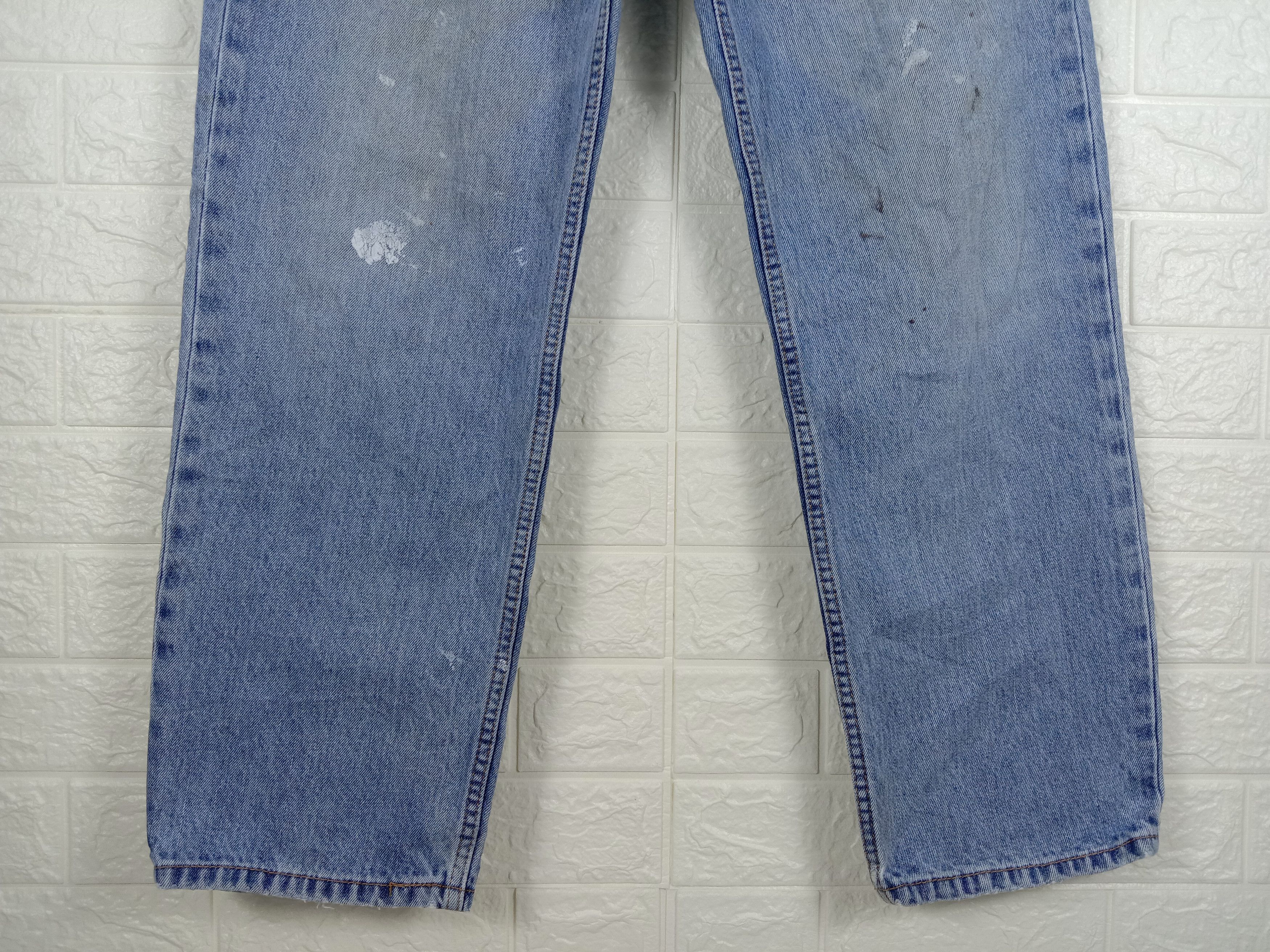 Levi's Vintage Levi's 550 Jeans Light Wash Distressed Denim Size US 32 / EU 48 - 4 Thumbnail