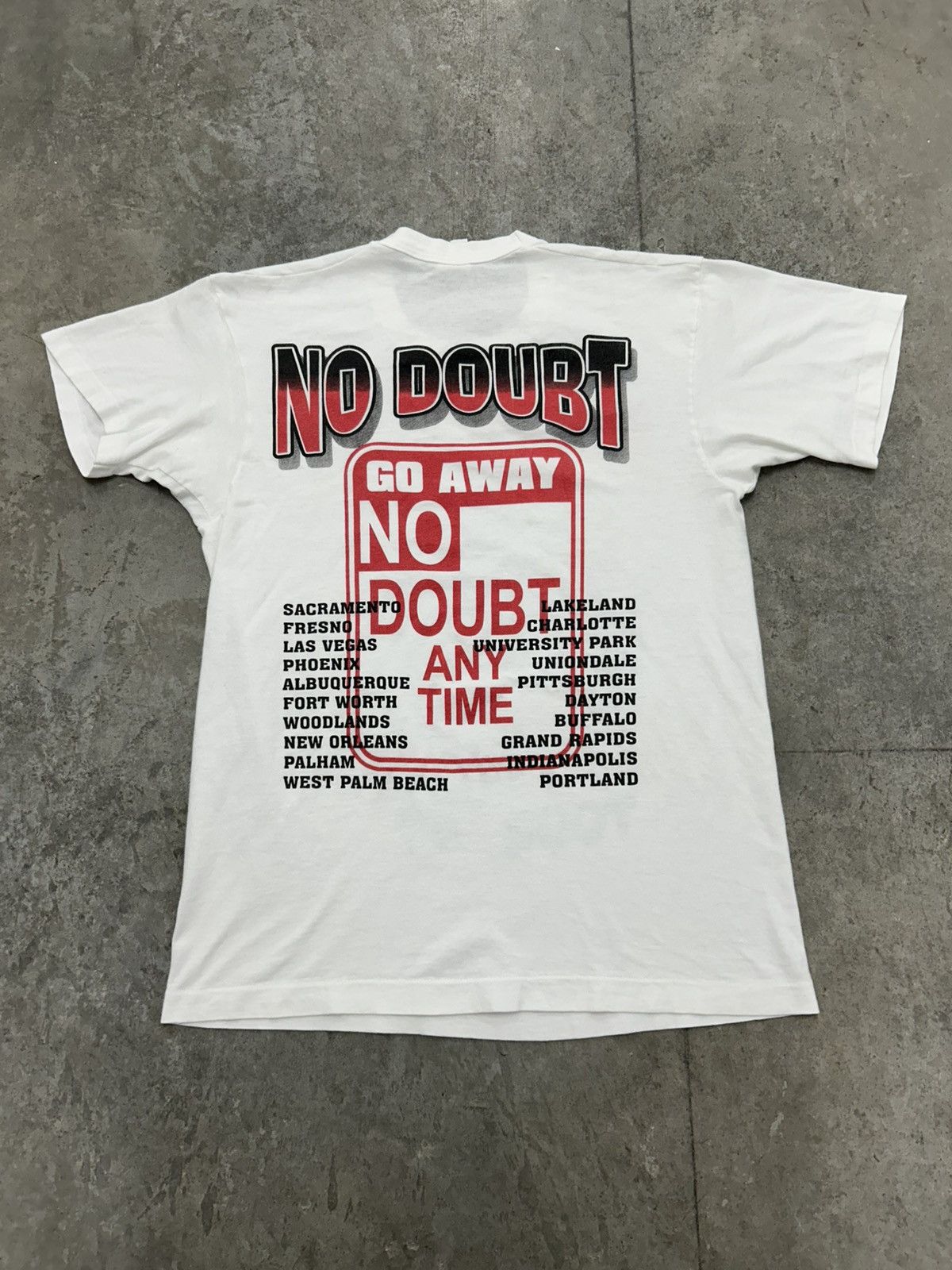Vintage RARE vintage 1997 no doubt tour t shirt Size US L / EU 52-54 / 3 - 2 Thumbnail