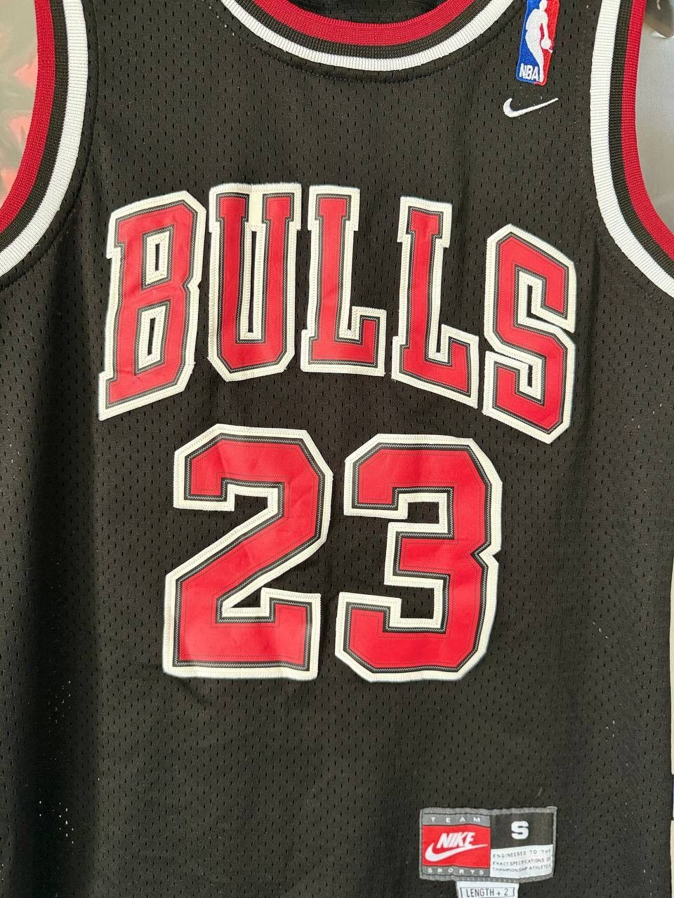 Jordan Brand Nike Jordan 23 Vintage NBA Chicago Bulls Basketball Jersey Size US S / EU 44-46 / 1 - 2 Thumbnail
